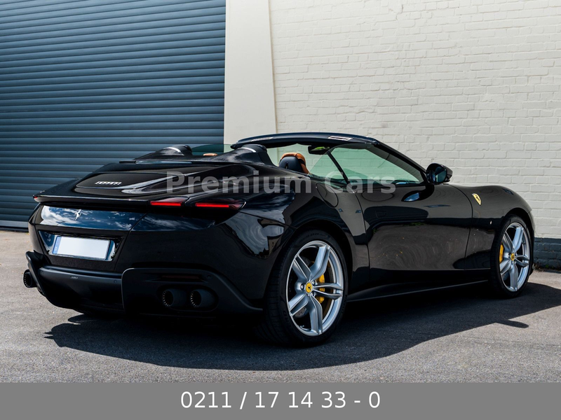 Ferrari Roma Spider / Beifahrerdisplay / Daytona Sitze — photo 11