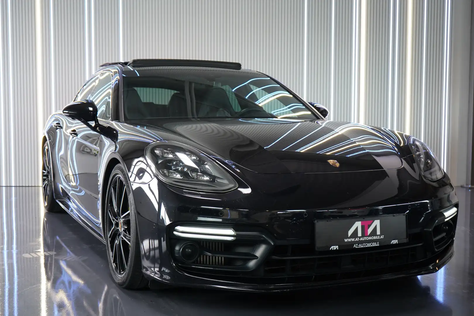 Porsche Panamera 4 E-Hybrid | Soft-Close | P-Dach | Schwarz - 2