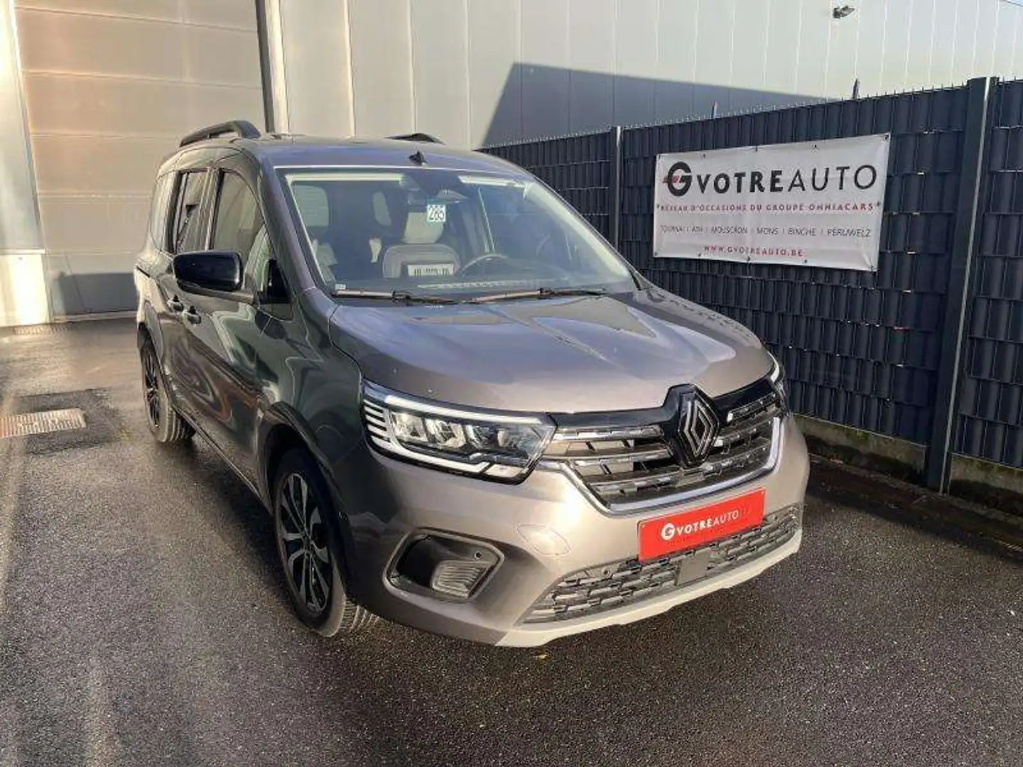 Renault Kangoo TECHNO TCE 130 AUTO Gris - 2