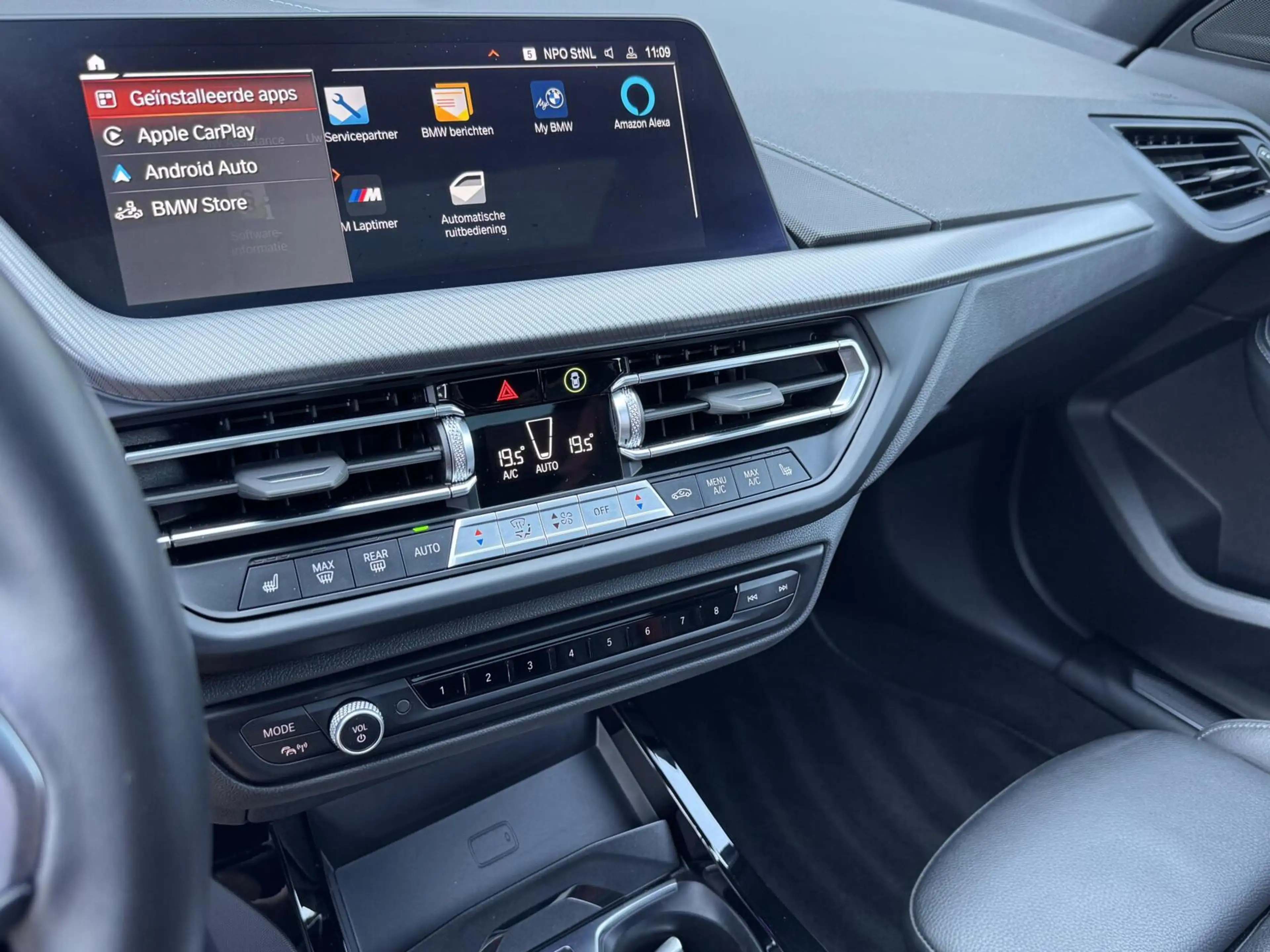 BMW 135 1-serie M135i xDrive Edition Colorvision M Sport P — photo 35
