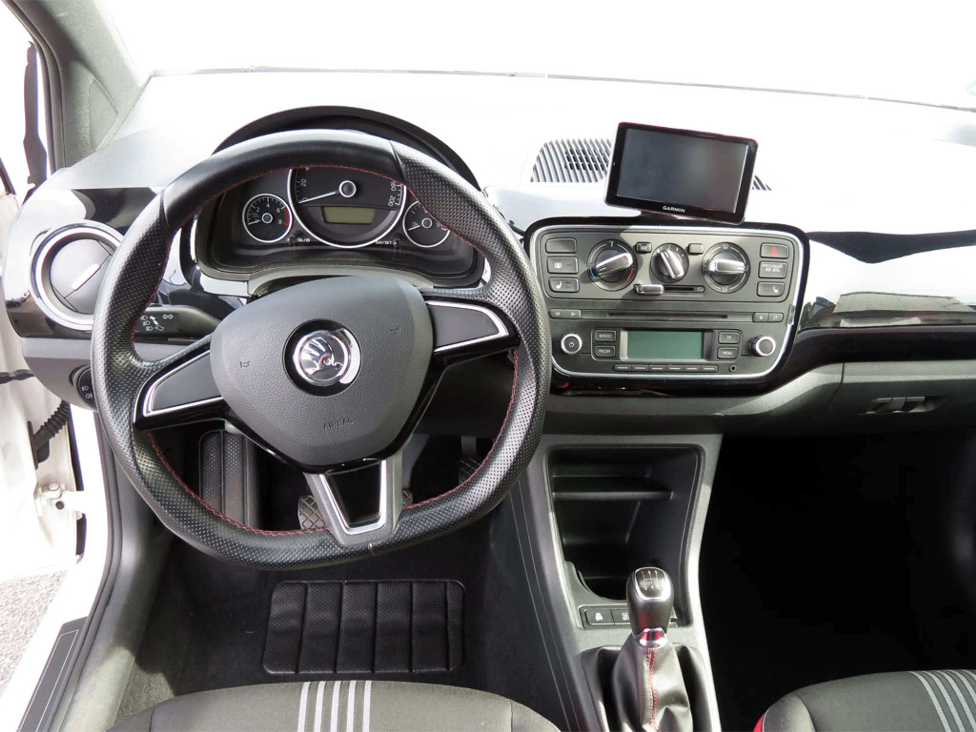Skoda Citigo Monte Carlo Navi DAB — photo 9