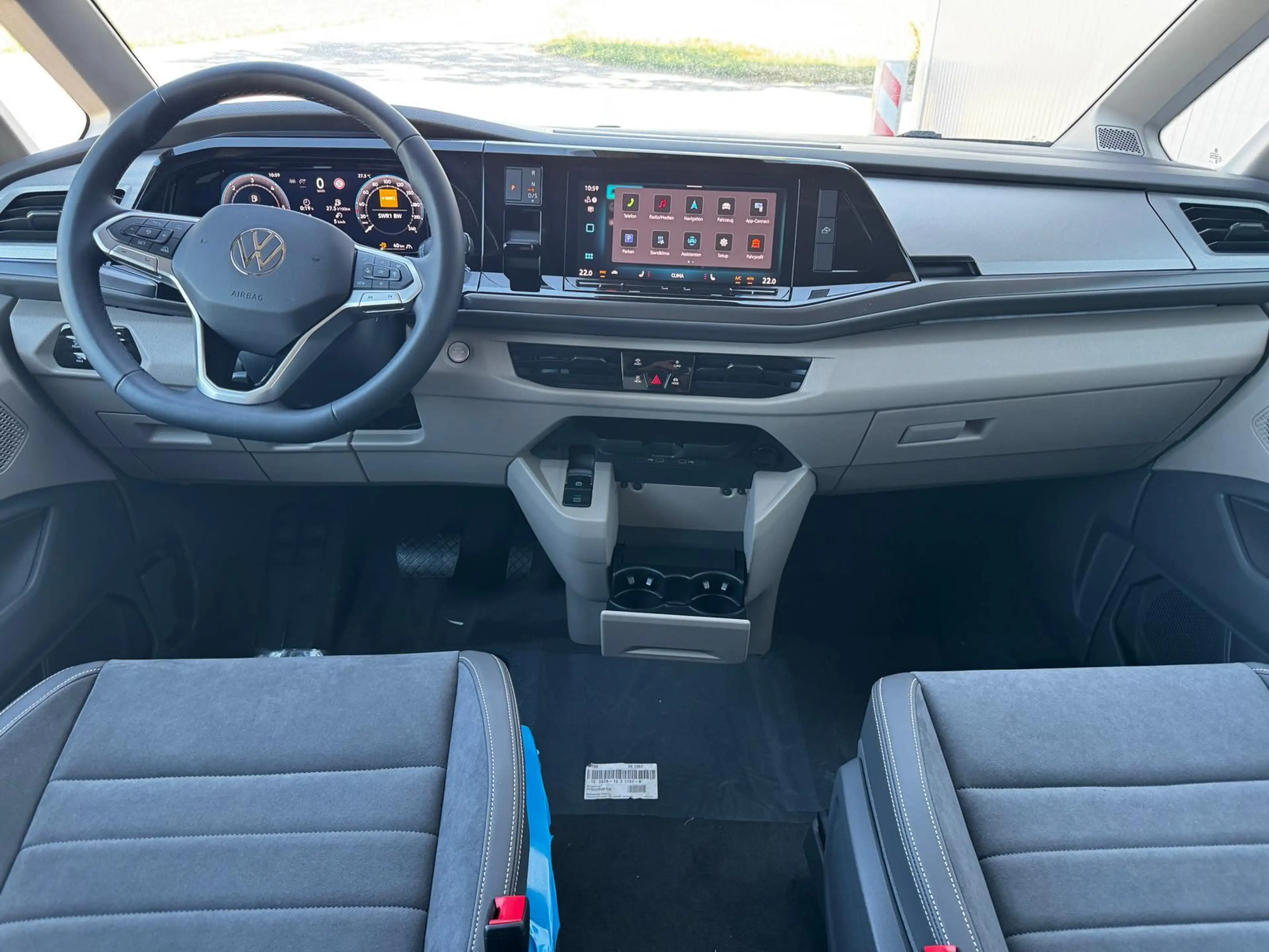 Volkswagen T7 California Beach Camper 2.0 TDI DSG Plus 110 kW (150 PS), ... — photo 5
