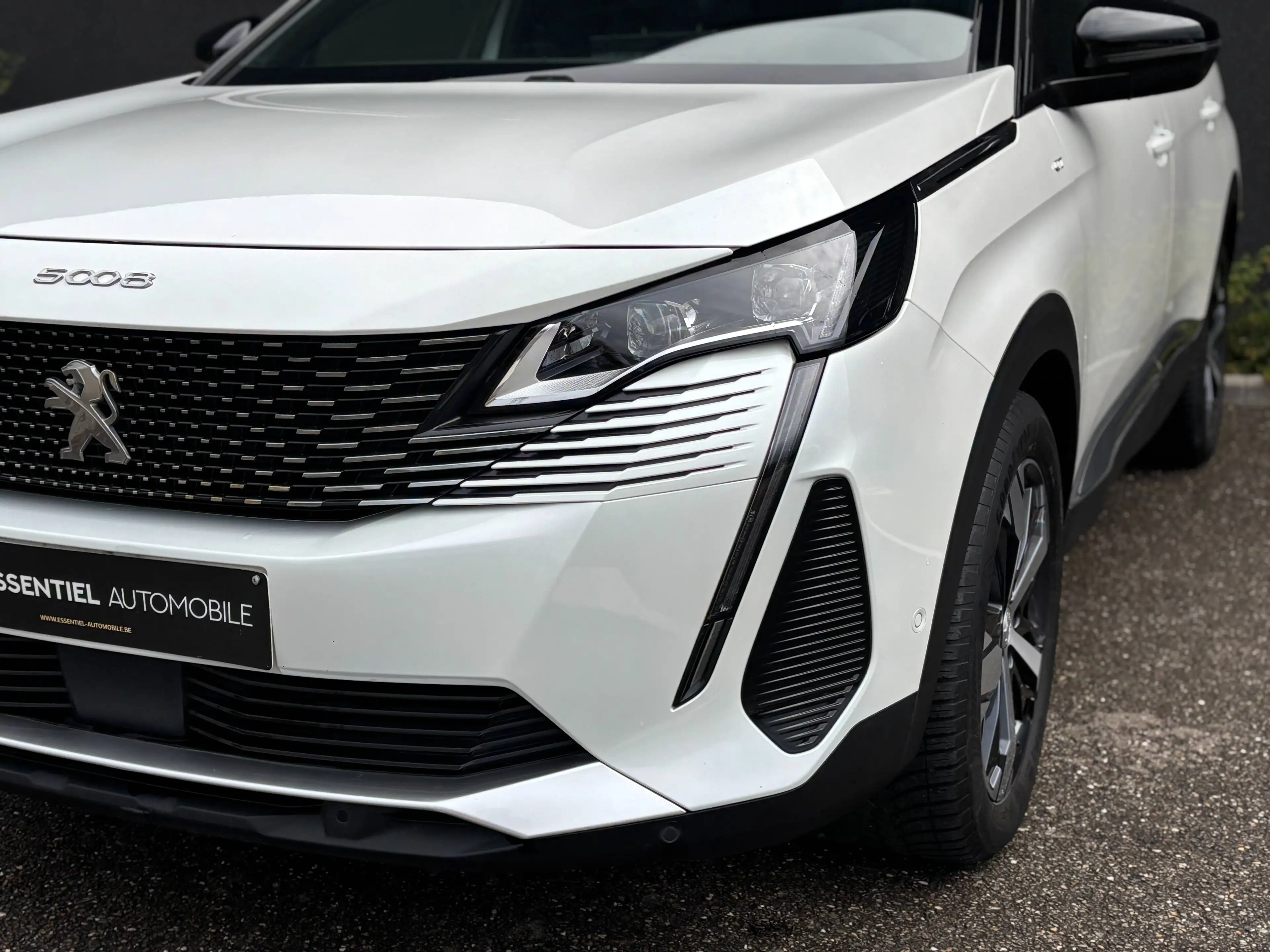 Peugeot 5008 5008 GT - 7 PLACES - Toit ouvrant - GPS -Caméra — photo 4