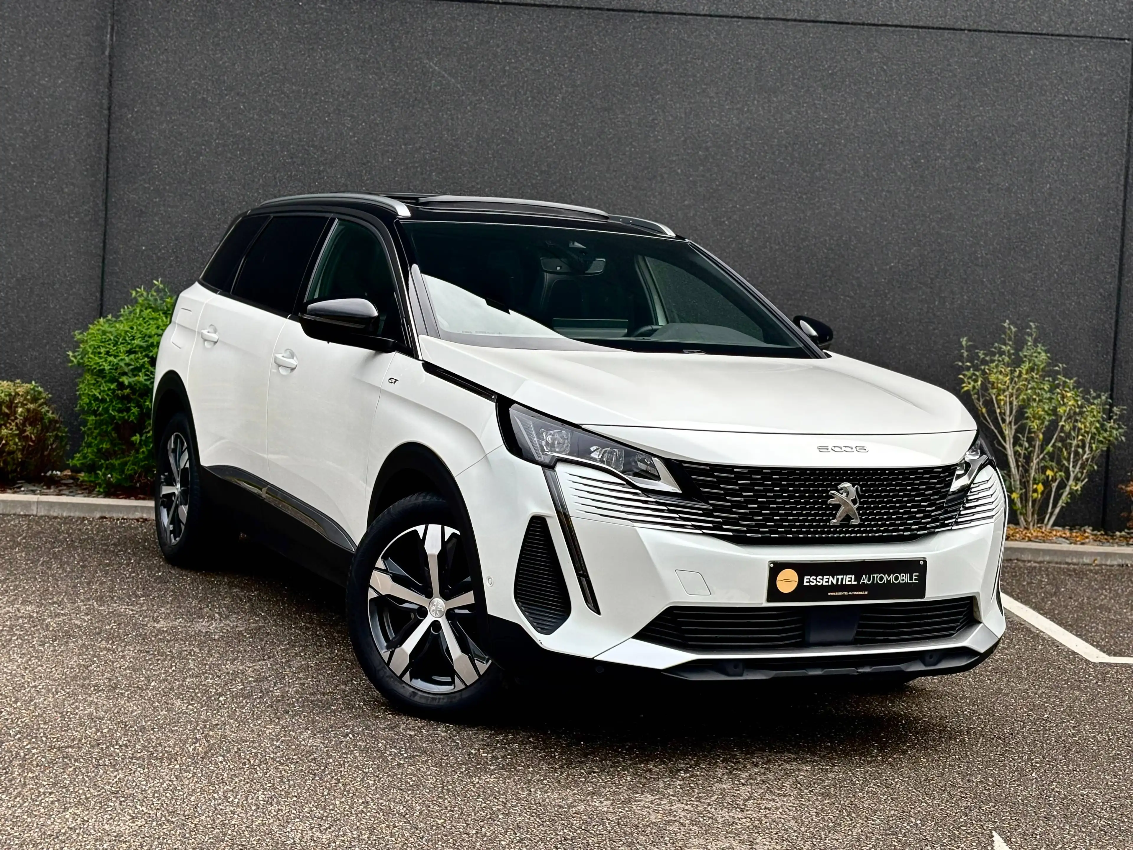 Peugeot 5008 5008 GT - 7 PLACES - Toit ouvrant - GPS -Caméra — photo 5
