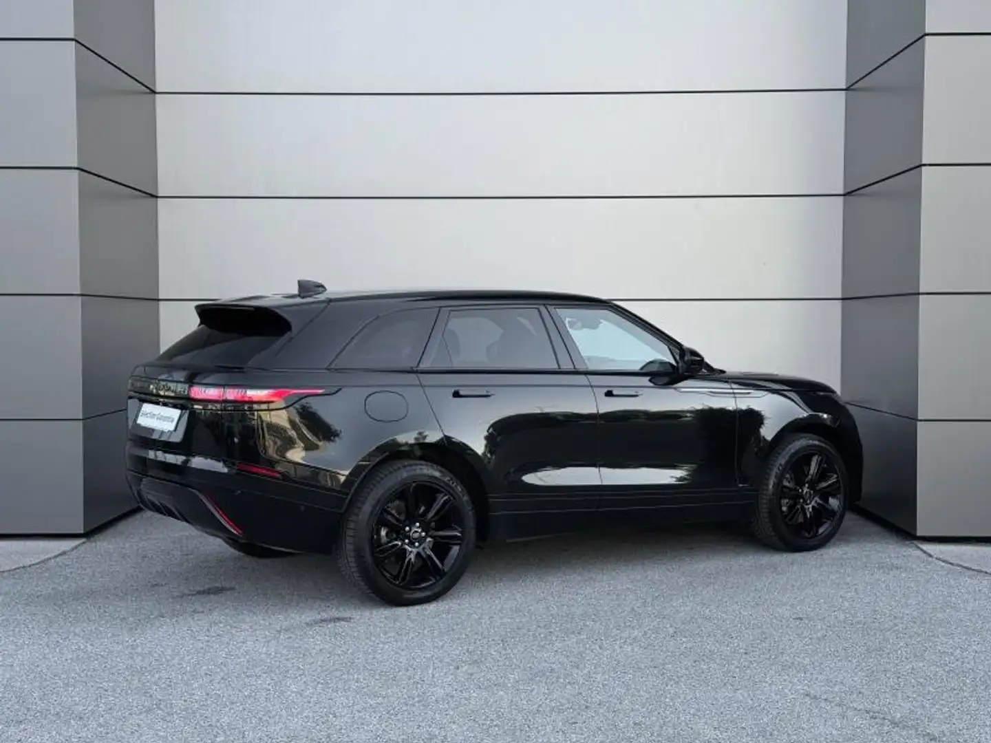 Land Rover Range Rover Velar 2.0 P400e 404ch PHEV R-Dynamic AWD BVA Schwarz - 2