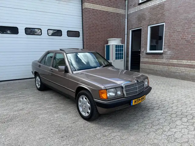 Mercedes-Benz 190 190D 2.0 DIESEL 1987 Schuifdak goede staat