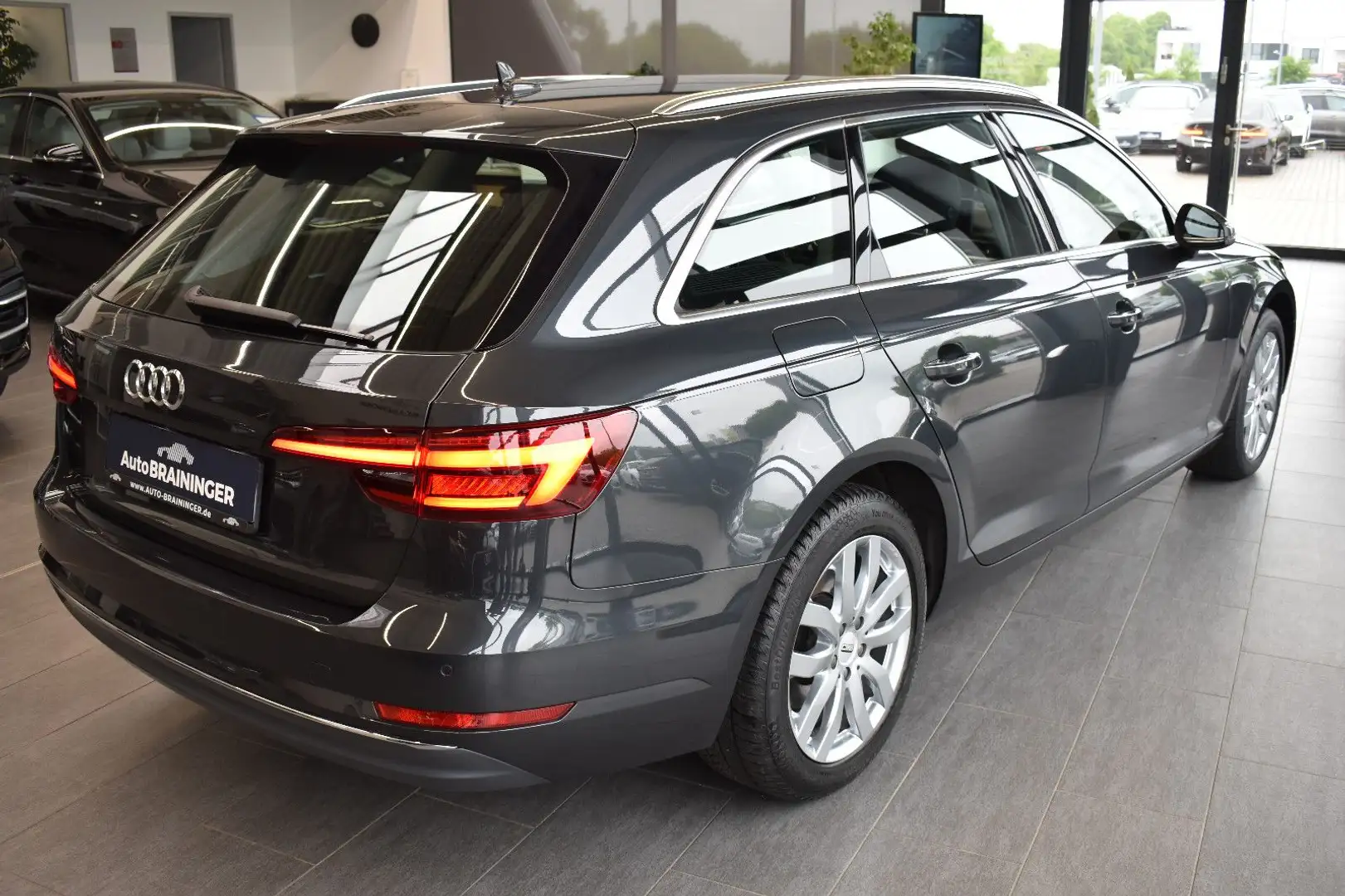 Audi A4 Avant 2.0TDI Design S-tronic LED~AHK~ACC~DAB Gris - 2