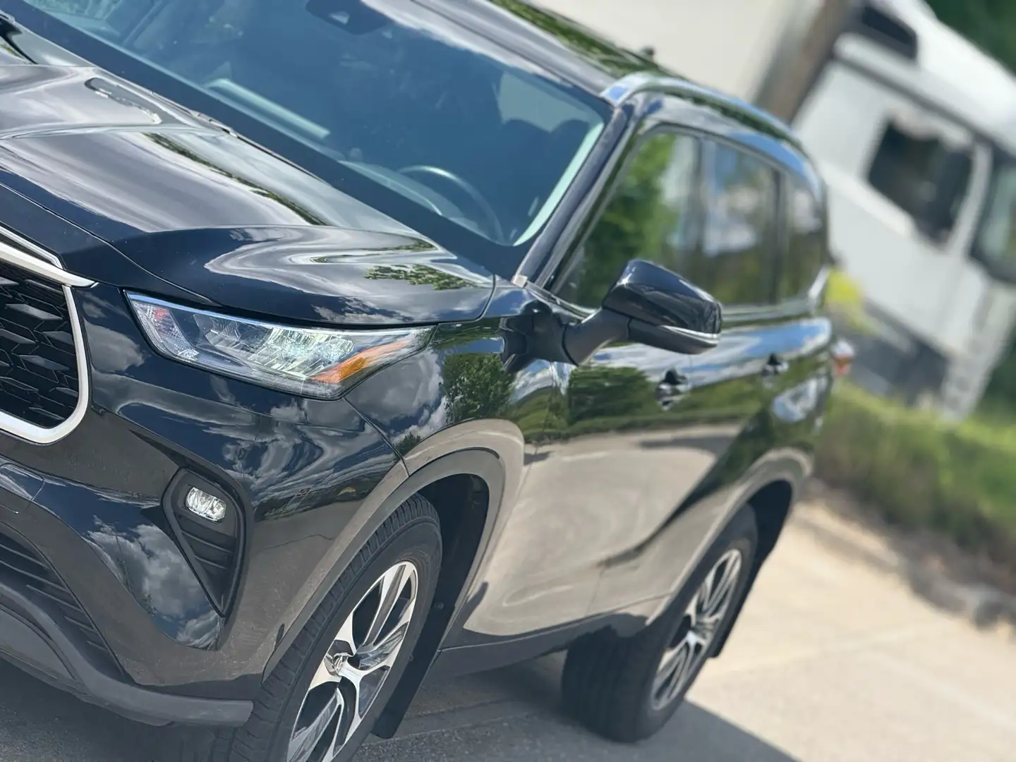 Toyota Highlander xle Schwarz - 1