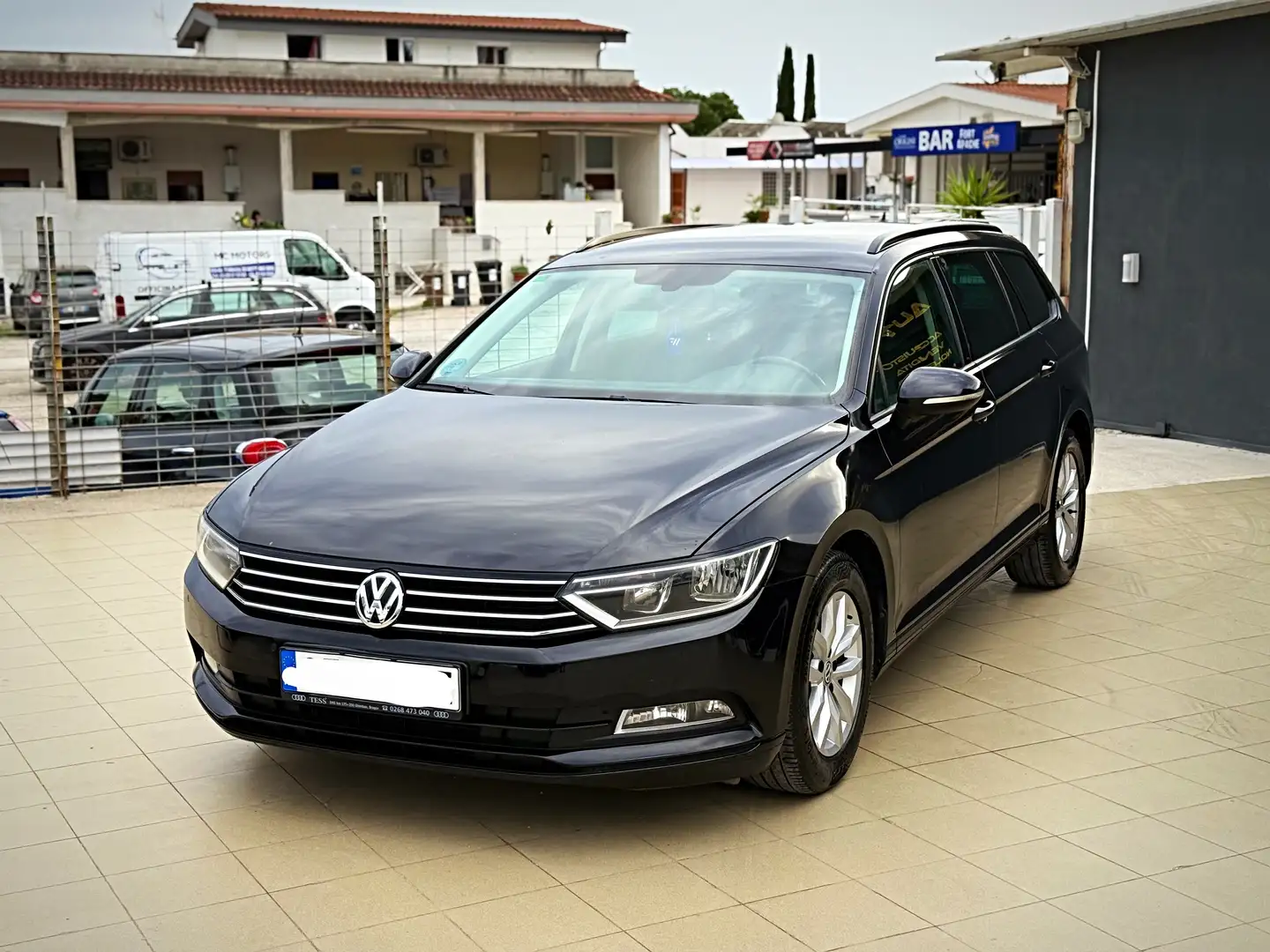 Volkswagen Passat 1.6 tdi Trendline cons.ridotti 120cv - 2