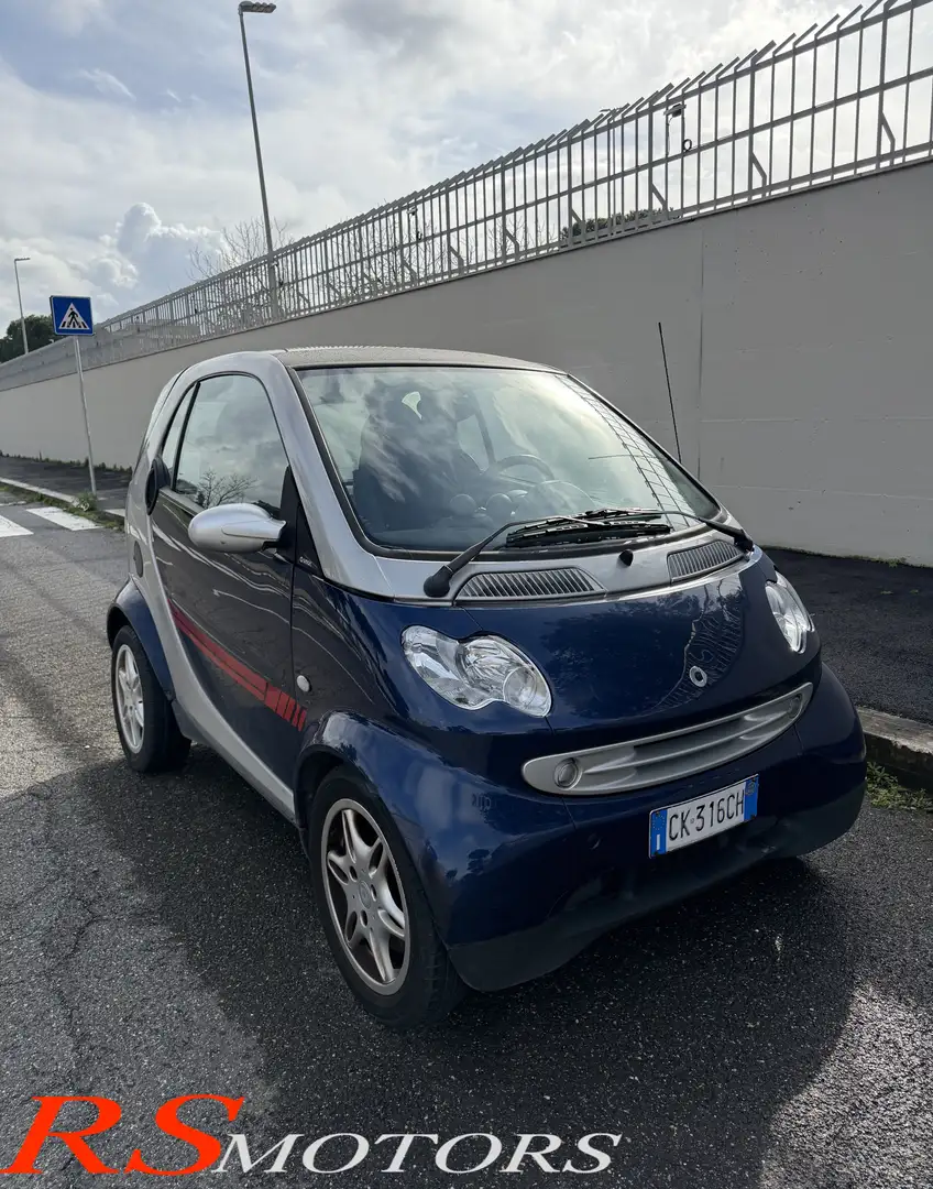 smart forTwo Fortwo 0.7 Passion BENZINA UNIPRO NEOPATENTATI Blau - 1