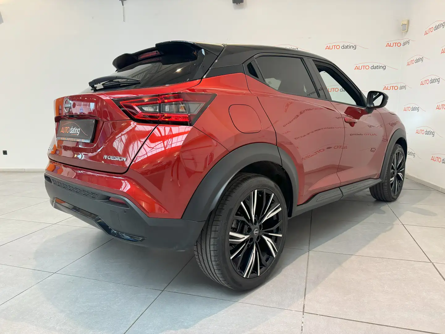 Nissan Juke 1.0 DIG-T 2WD N-Design (EU6AP) Rouge - 2