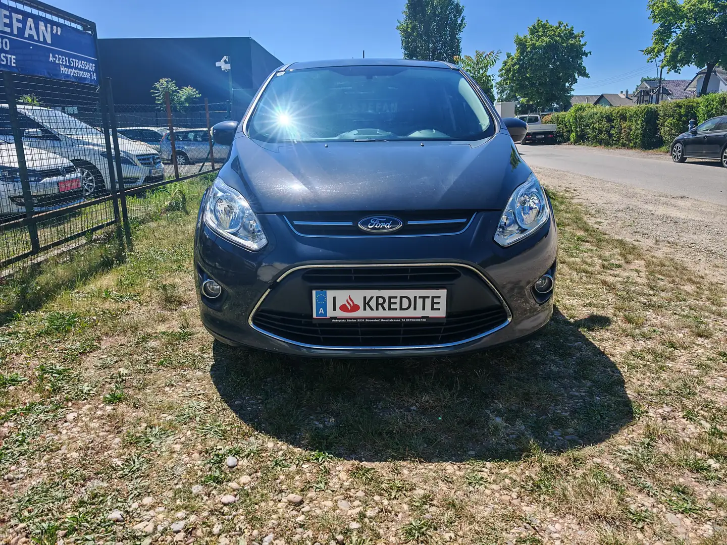 Ford Grand C-Max Trend 1.6i Grau - 1