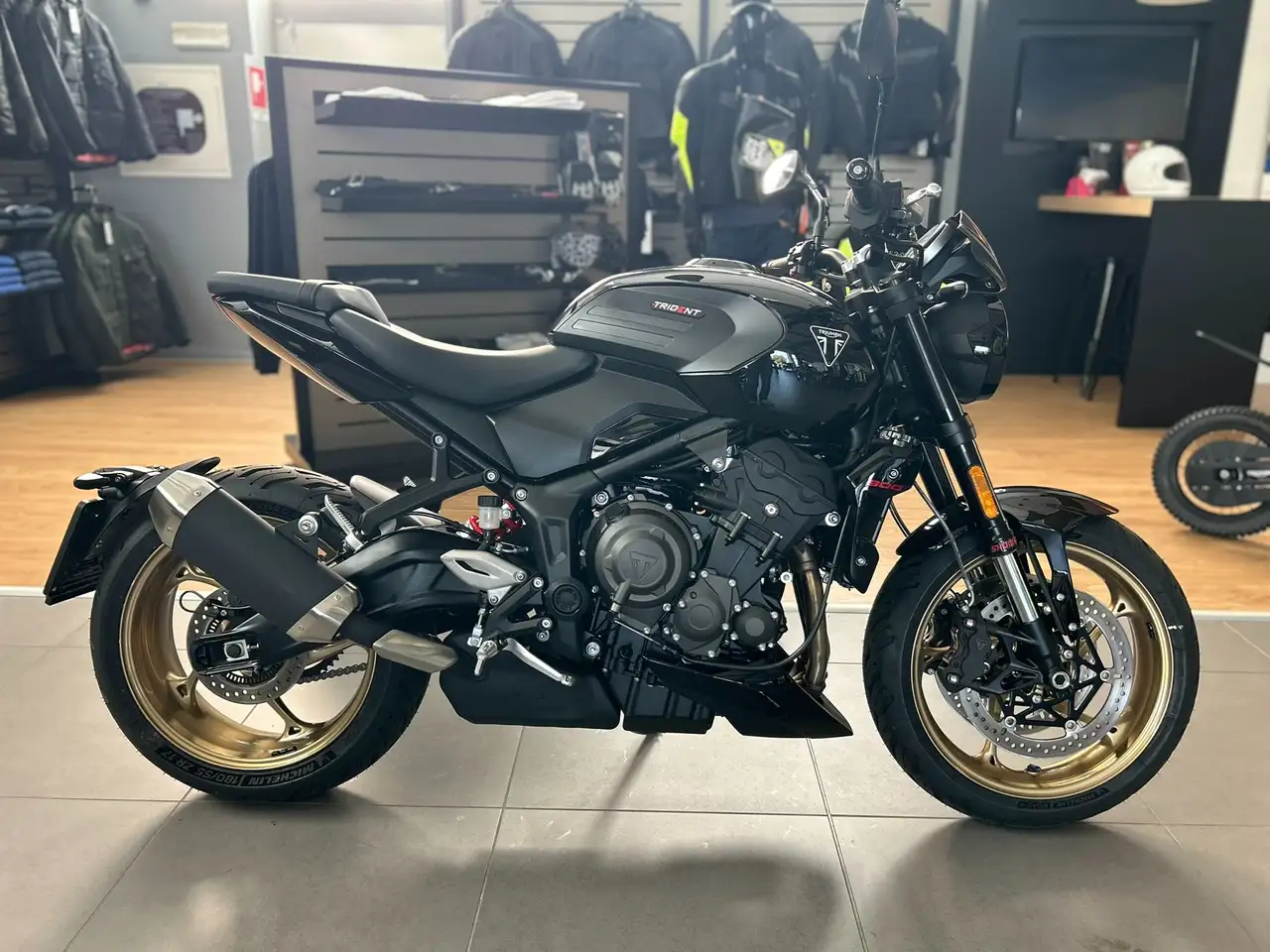 Triumph Trident 800