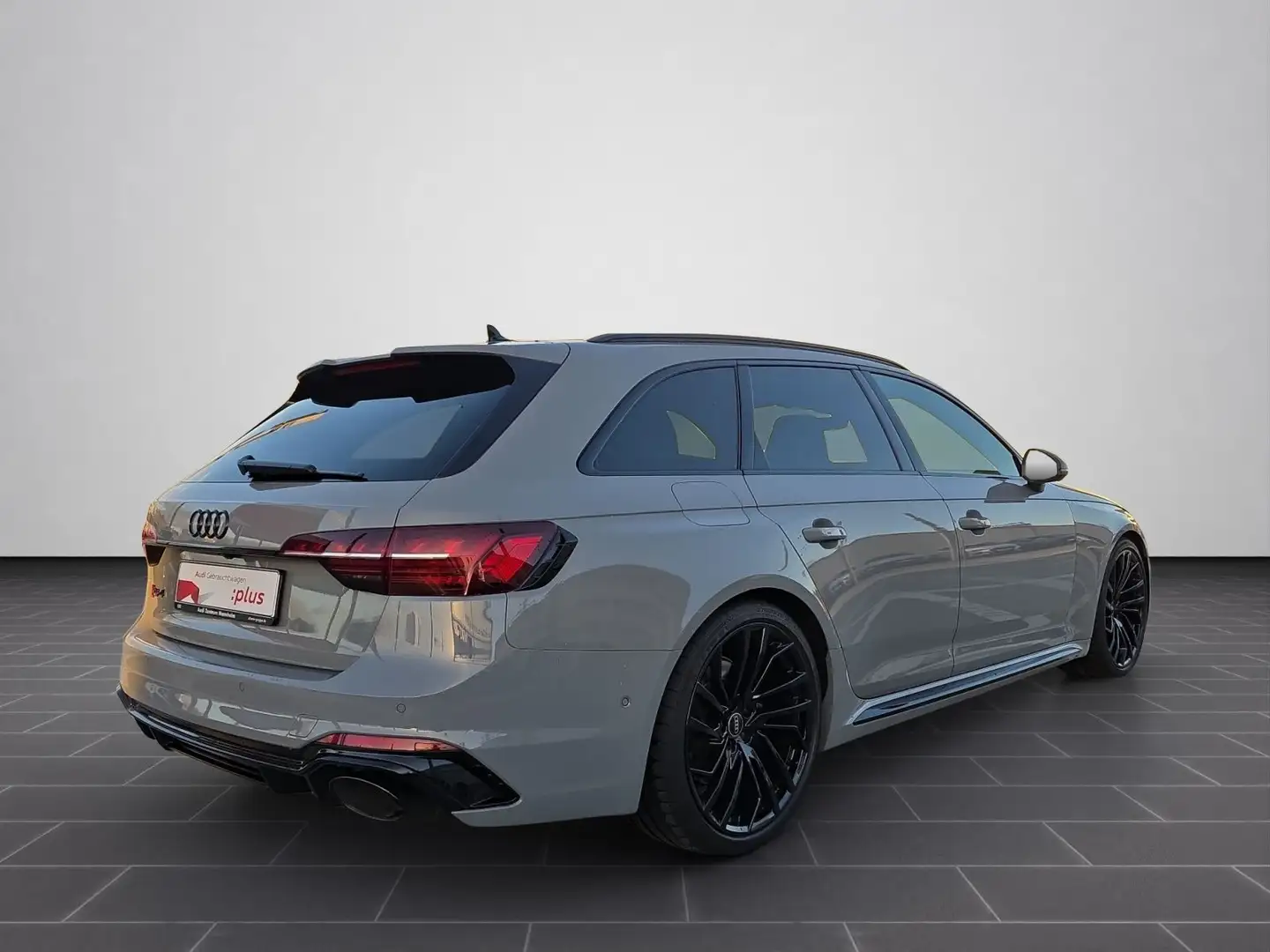 Audi RS4 tiptron. quattro B&O HUD PANO 360 GRA Grau - 2
