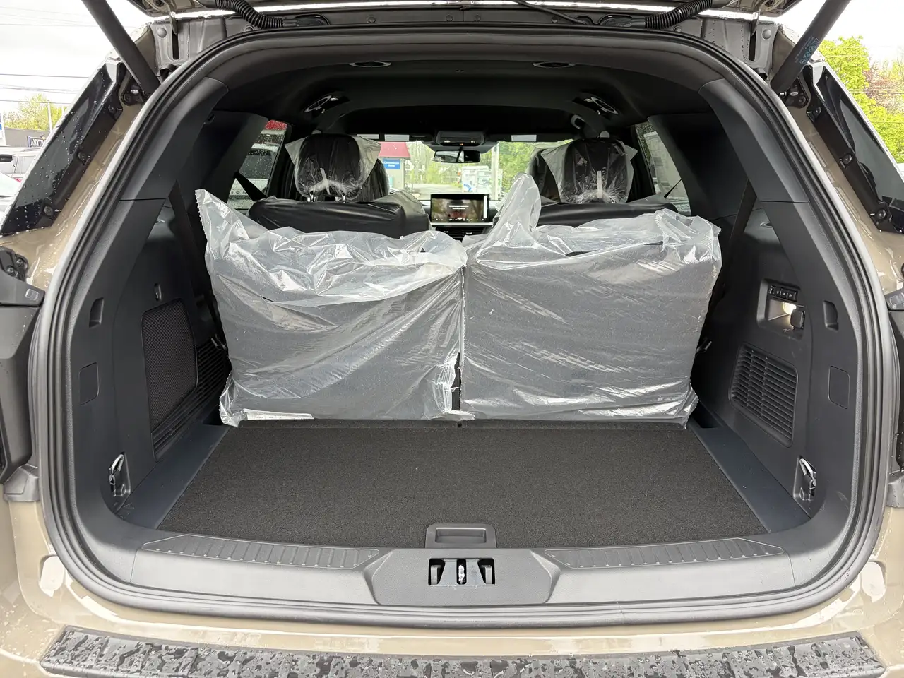 Ford Explorer photo Ford Explorer