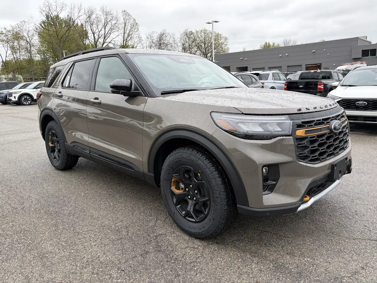 Ford Explorer photo Ford Explorer
