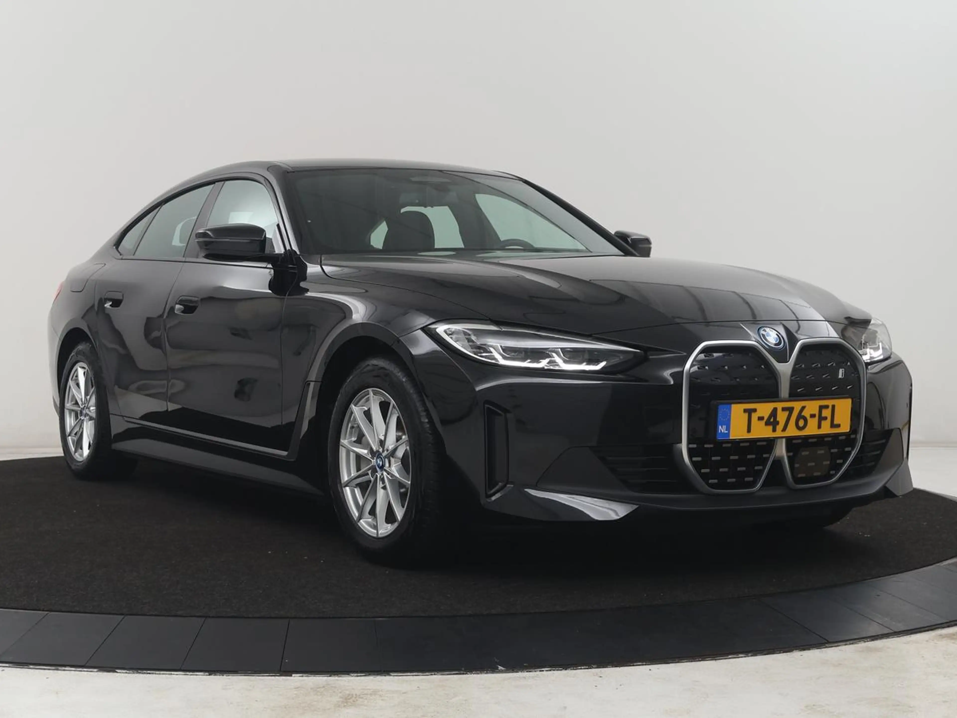 BMW i4 eDrive40 High Executive 84 kWh | SOH 98,7% | Leder — photo 42