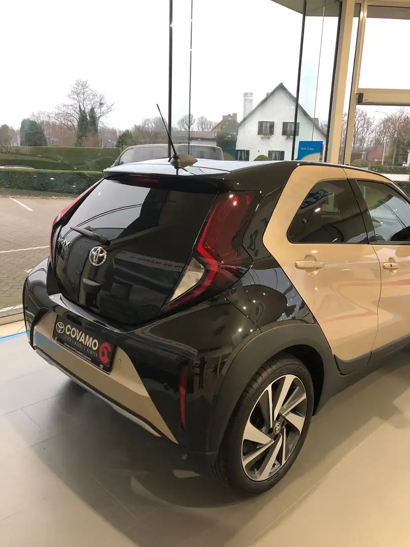 Toyota Aygo X Aygo X Goud - 2