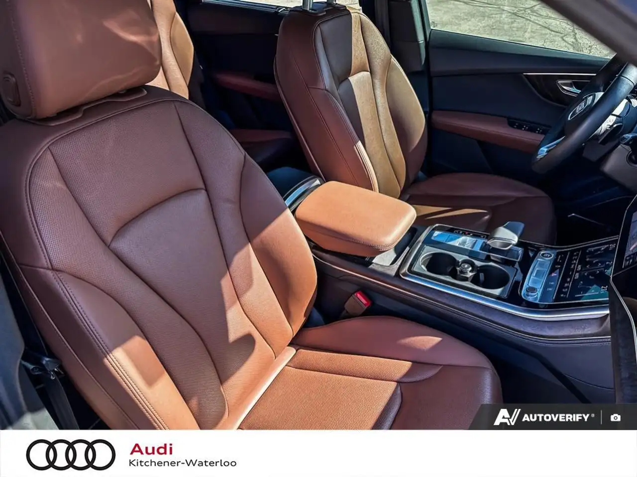 Audi Q7 снимка Audi Q7