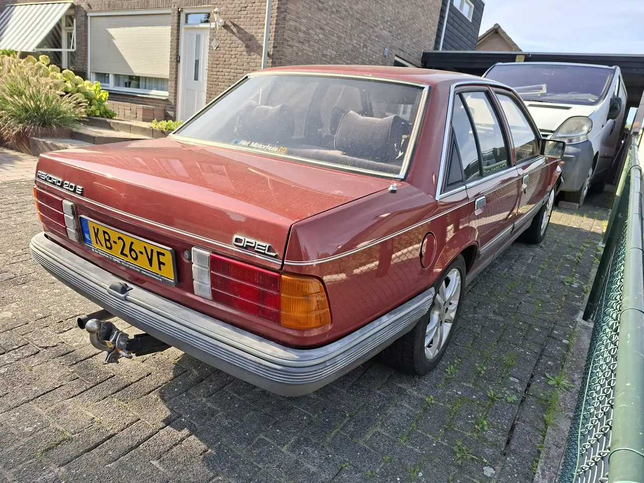 Opel Rekord 2.0 E CD 5bak, foto 3
