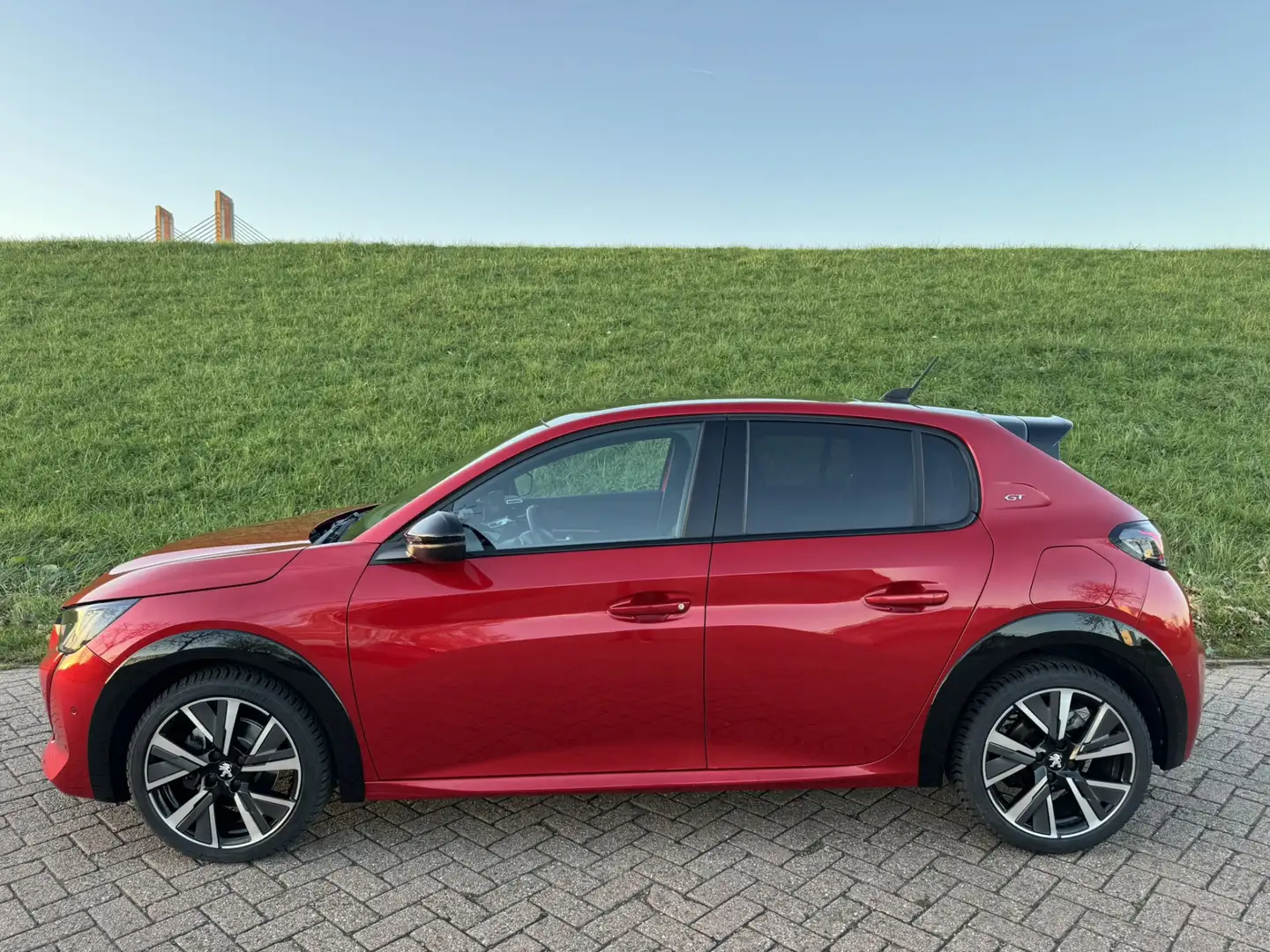 Peugeot 208 1.2 PureTech GT Pack Massagestoel | Stoelverwarmin Rood - 2