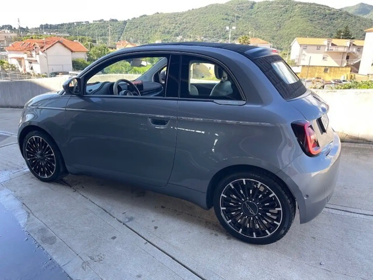 Fiat 500 La Prima Cabrio 42 kWh Grigio - 2
