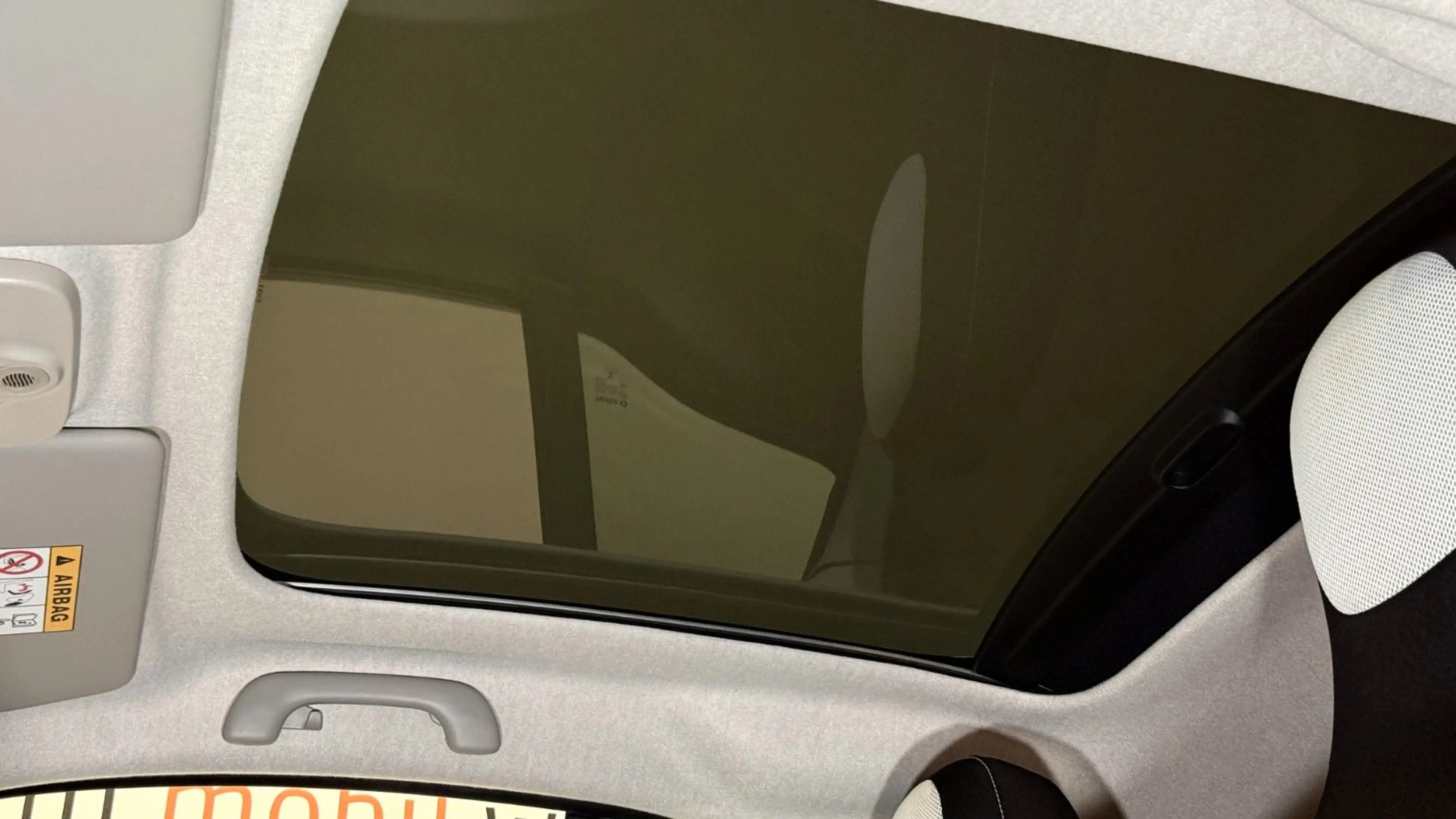 smart forTwo fortwo *TEMP*SITZH*ALU*PANORAMA* — photo 29