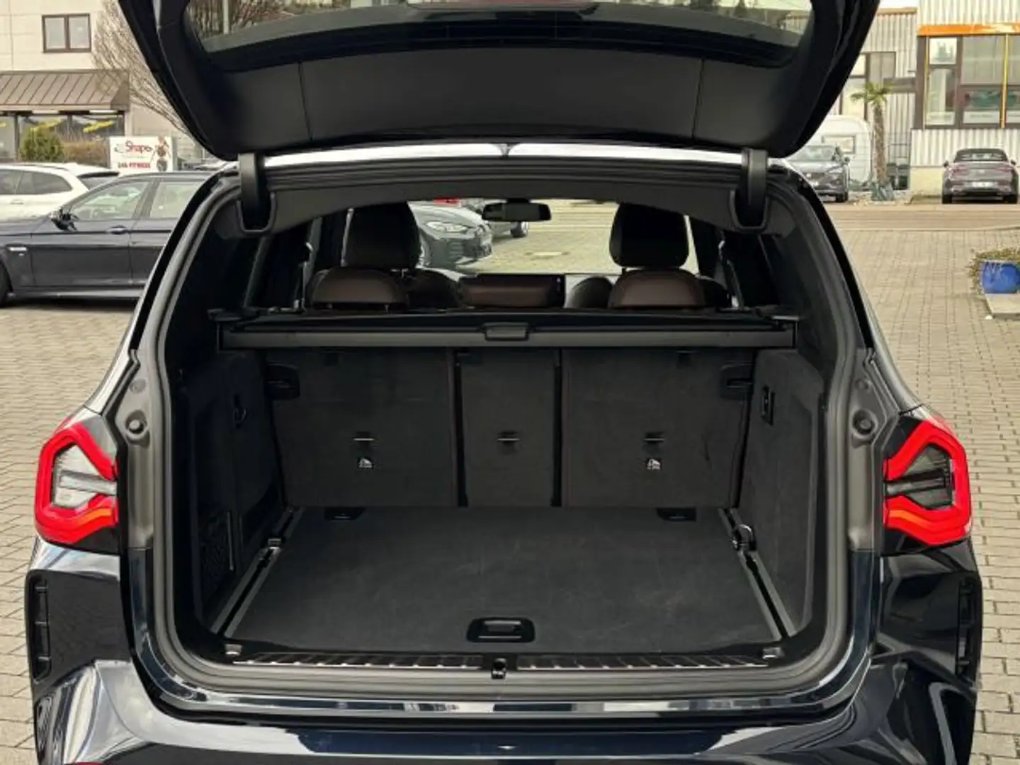 BMW X3 xDrive30d M Sport AHK°ACC°Parkassist°LED°HIFI Zwart - 1