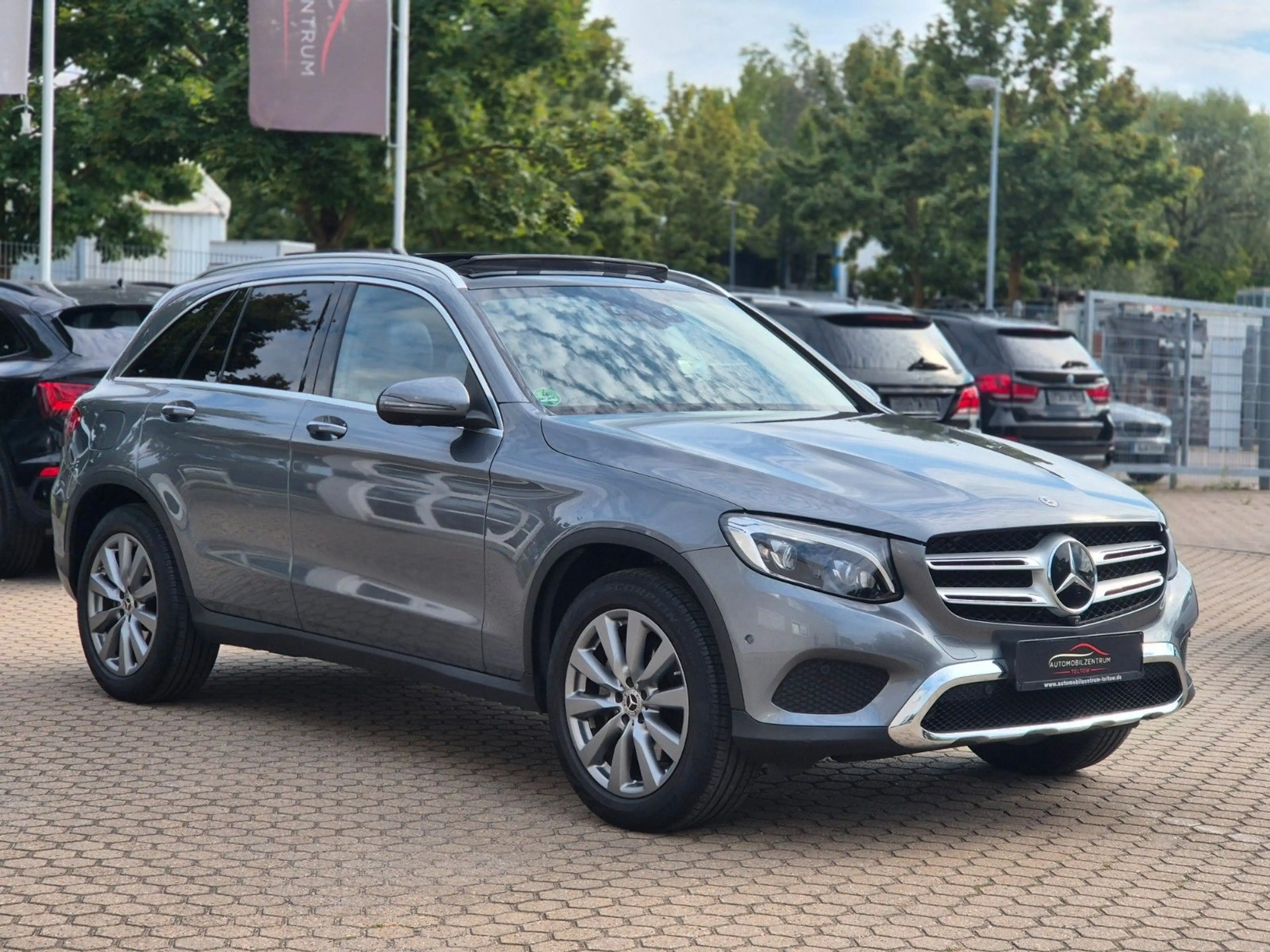 Mercedes-Benz GLC 350 d 4Matic Exclusive PANO/BURMESTER/360/AHK — photo 6