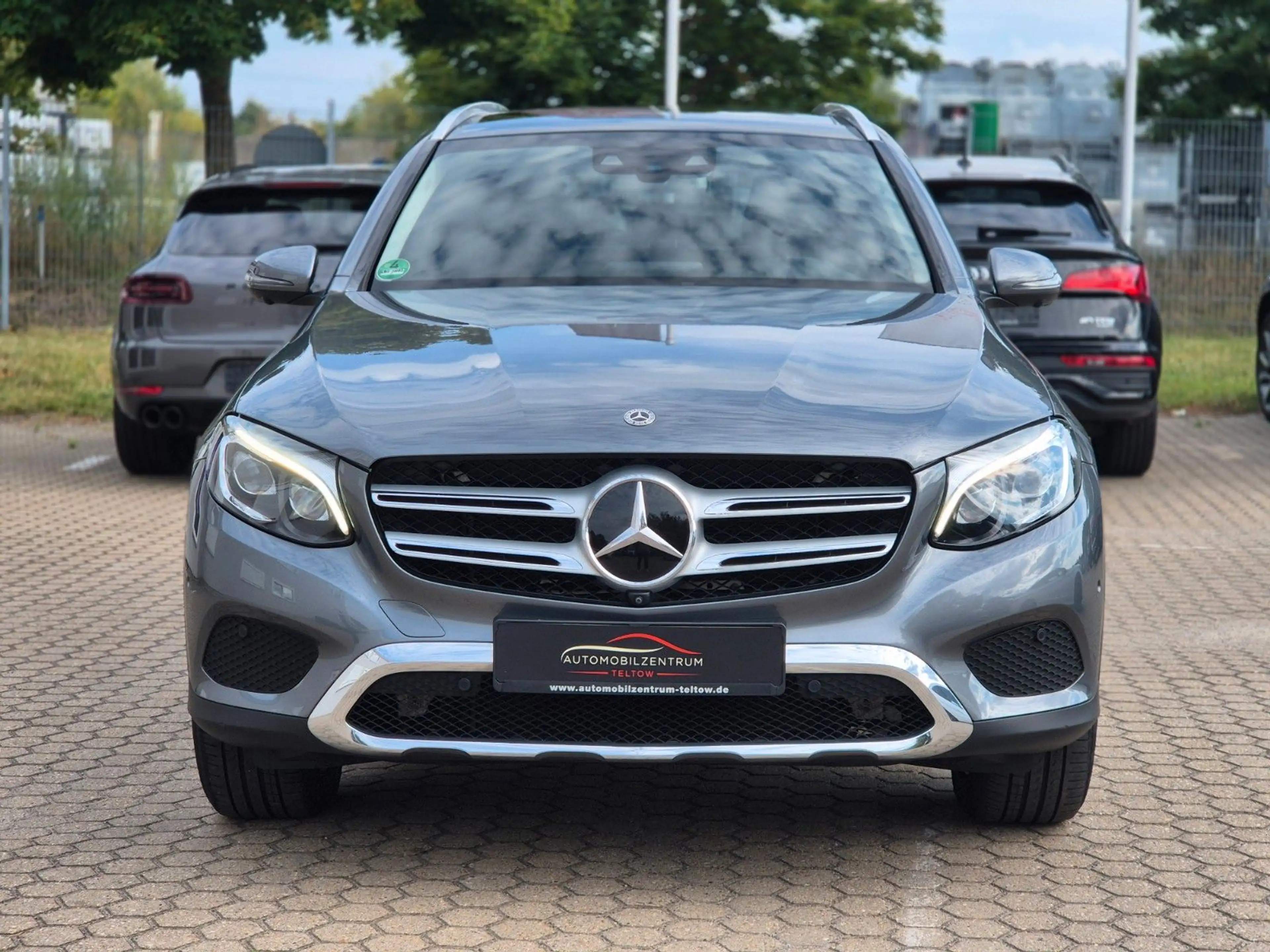 Mercedes-Benz GLC 350 d 4Matic Exclusive PANO/BURMESTER/360/AHK — photo 4
