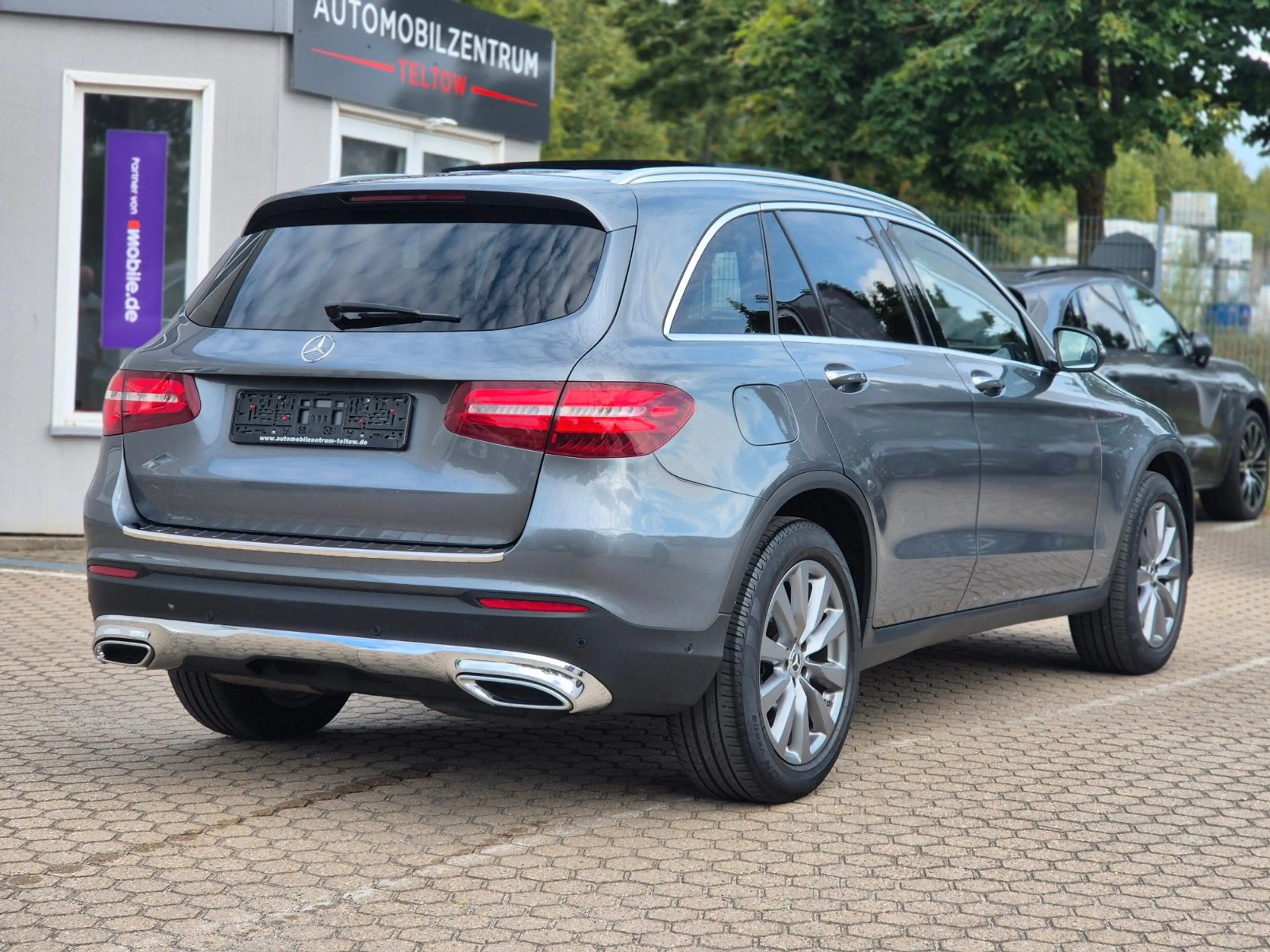 Mercedes-Benz GLC 350 d 4Matic Exclusive PANO/BURMESTER/360/AHK — photo 10