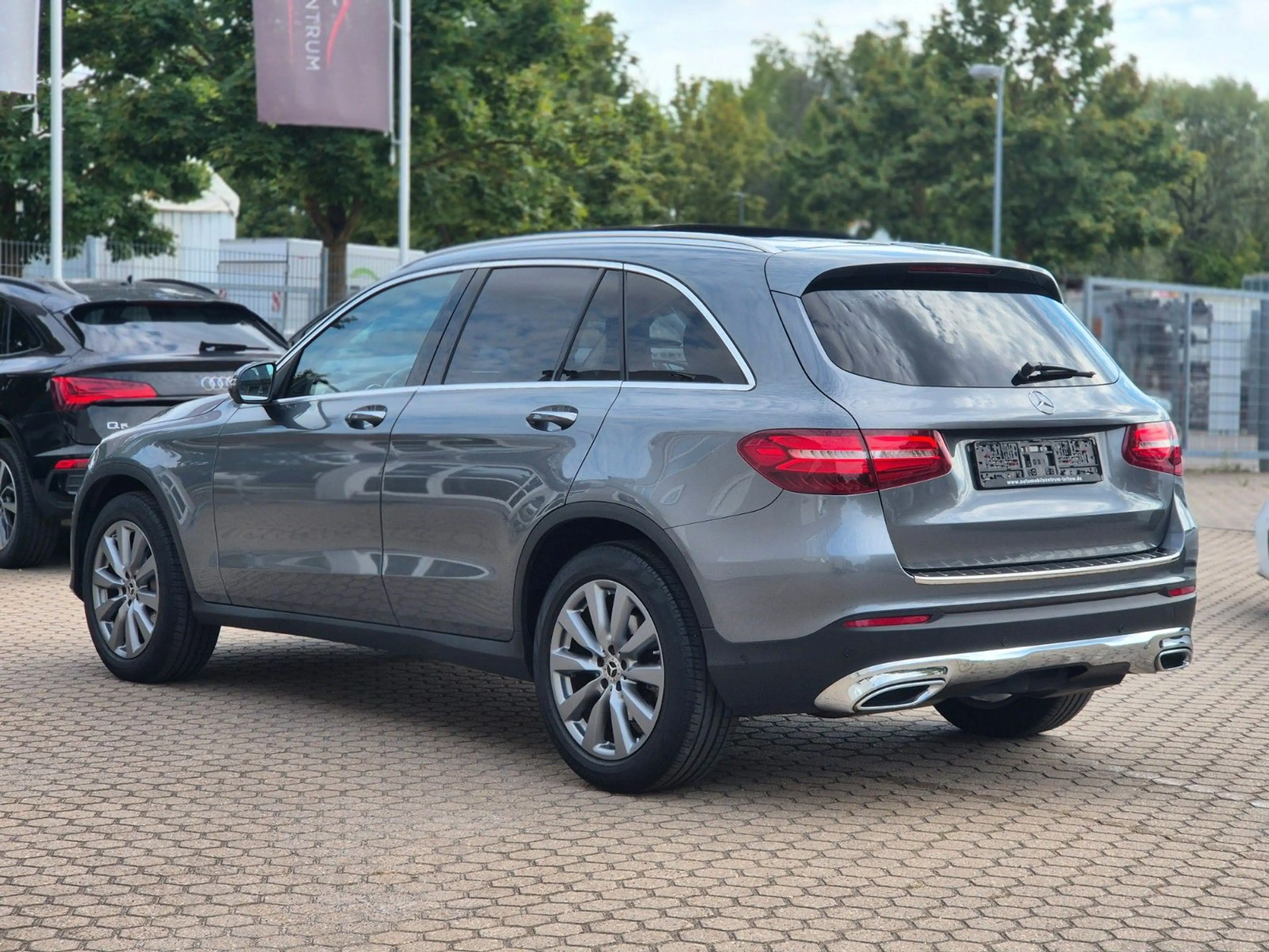 Mercedes-Benz GLC 350 d 4Matic Exclusive PANO/BURMESTER/360/AHK — photo 7