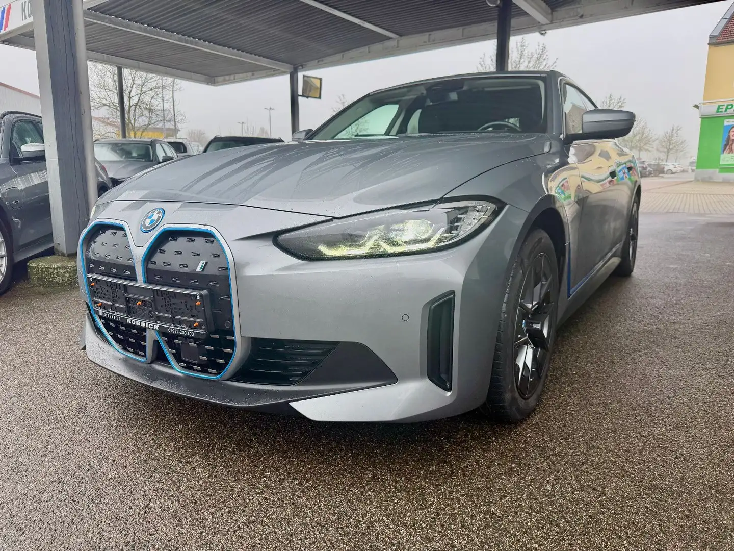 BMW i4 eDrive40 GRAN COUPÉ/LC"PROF"/SPORTSITZE/CAM Gris - 1