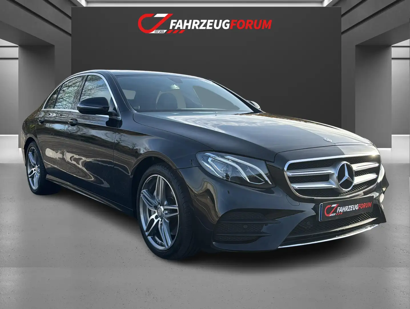 Mercedes-Benz E 200 AMG-Line*Navi*Kamera Negro - 2