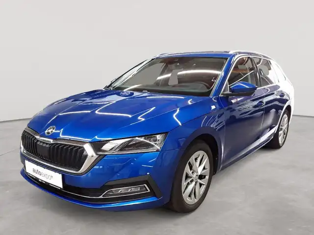 Skoda Octavia view 2