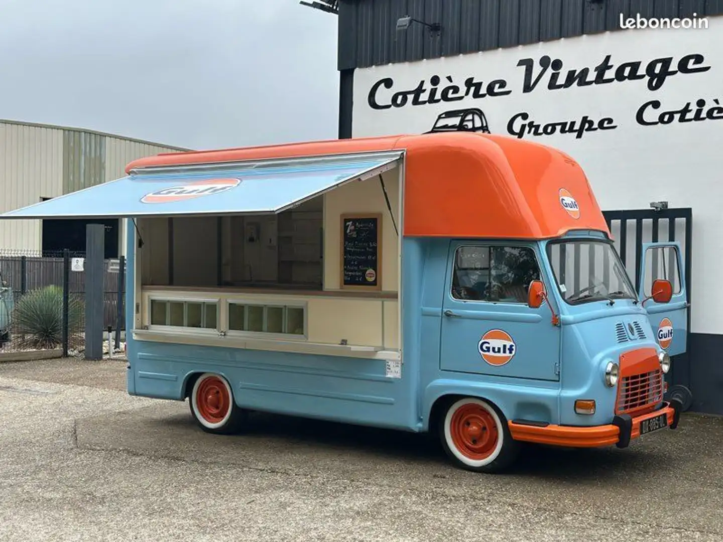 Renault 35000e HT 1977 foodtruck restaurée - 1
