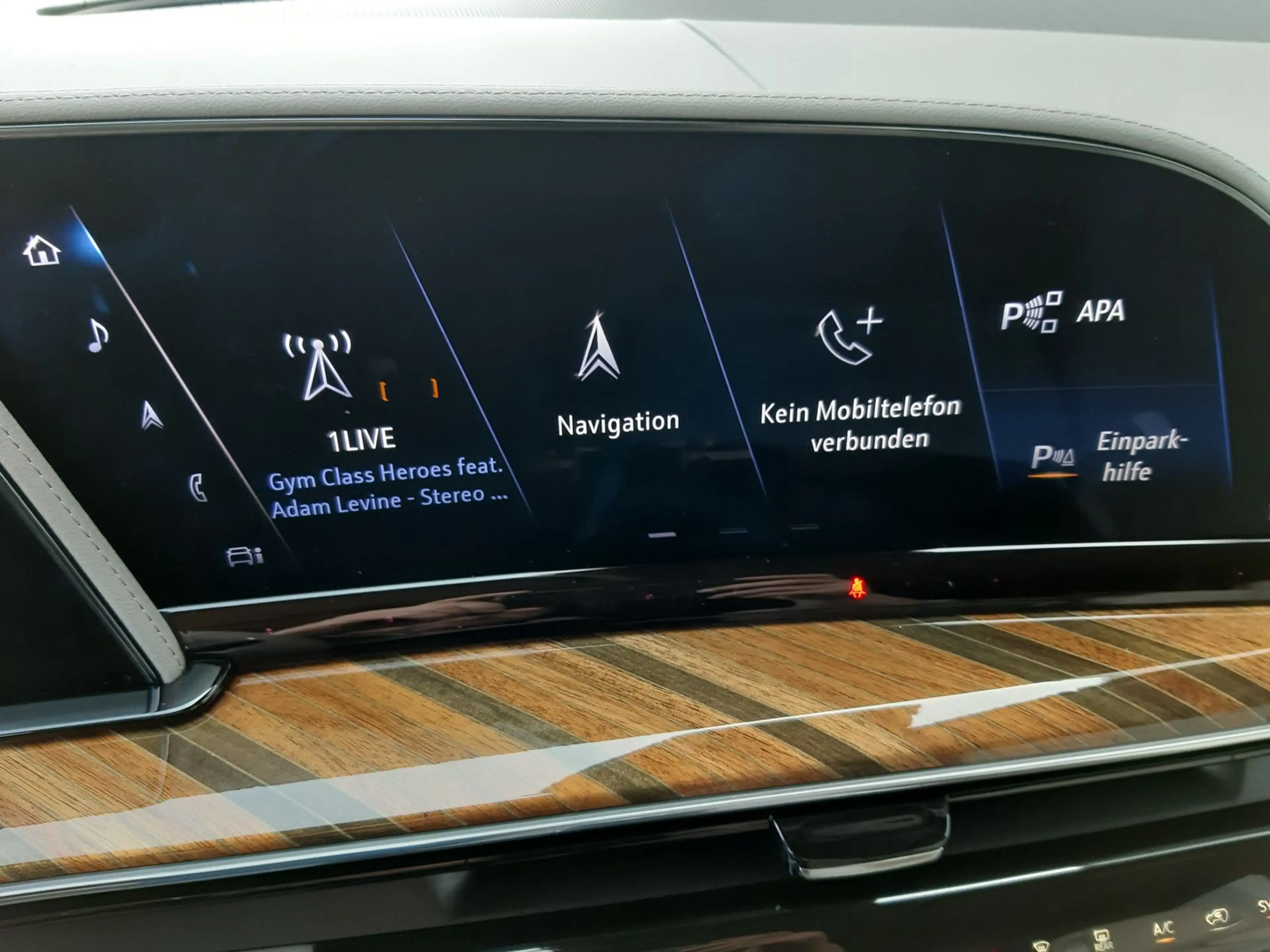 Cadillac Escalade Sport Platinum 6.2 V8 | Night Vision — photo 14
