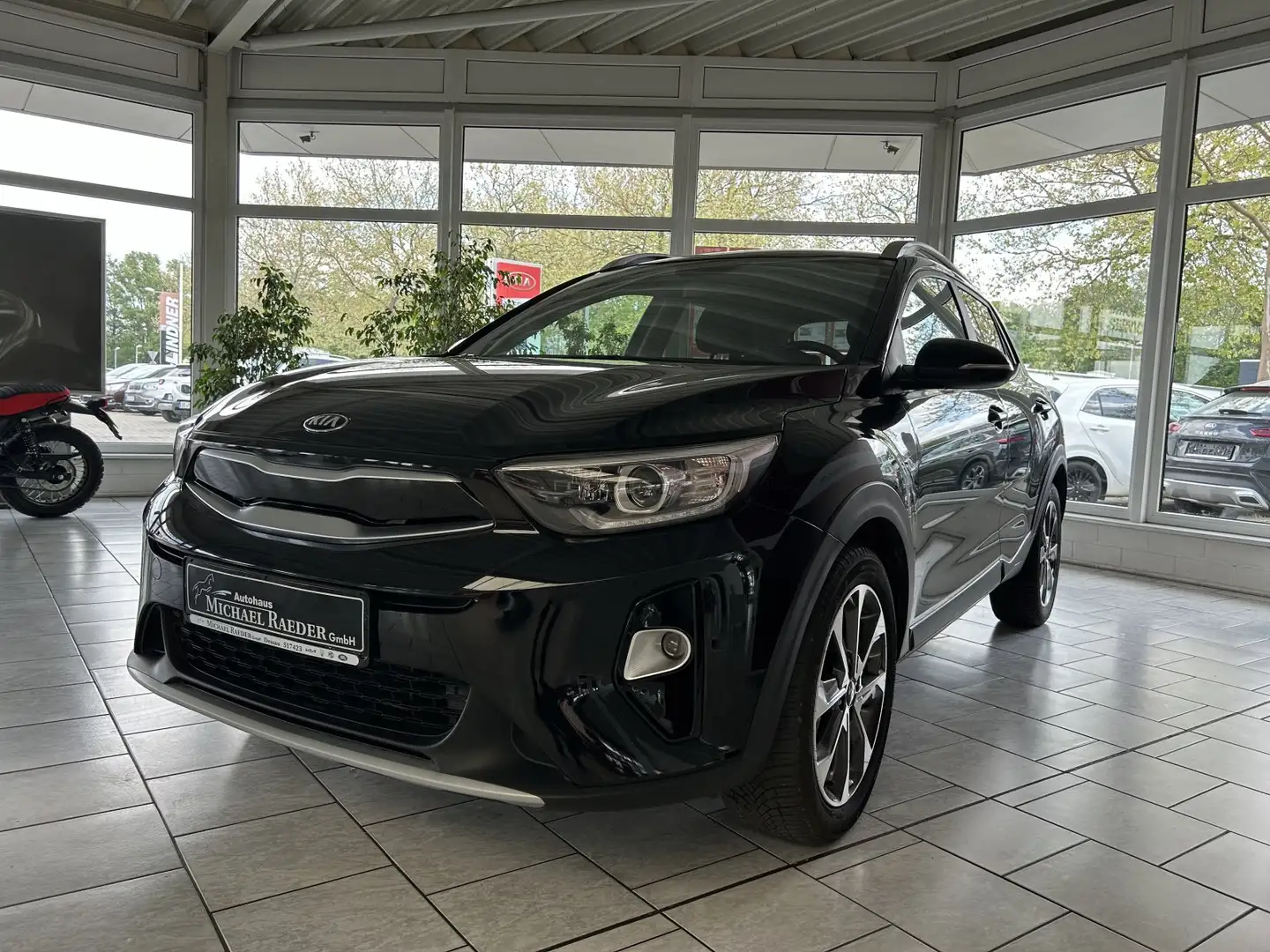 Kia Stonic Vision Noir - 2