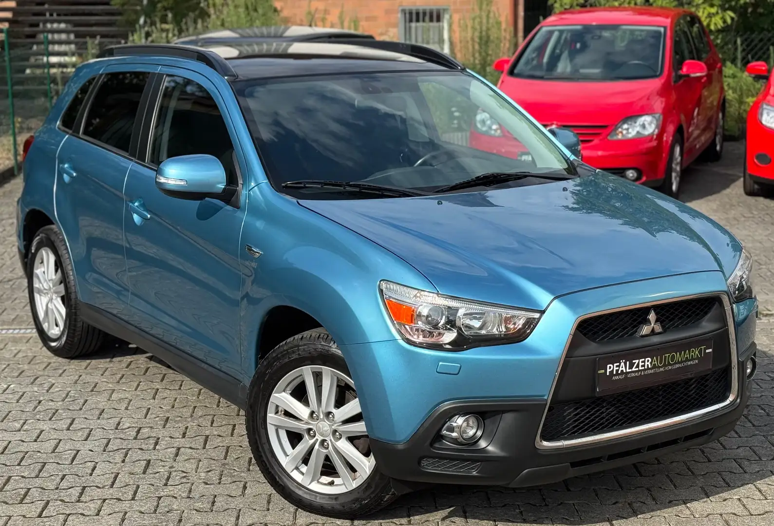 Mitsubishi ASX 96.000 km Xenon Glasdach Klimaautomatik 8-fach Albastru - 1