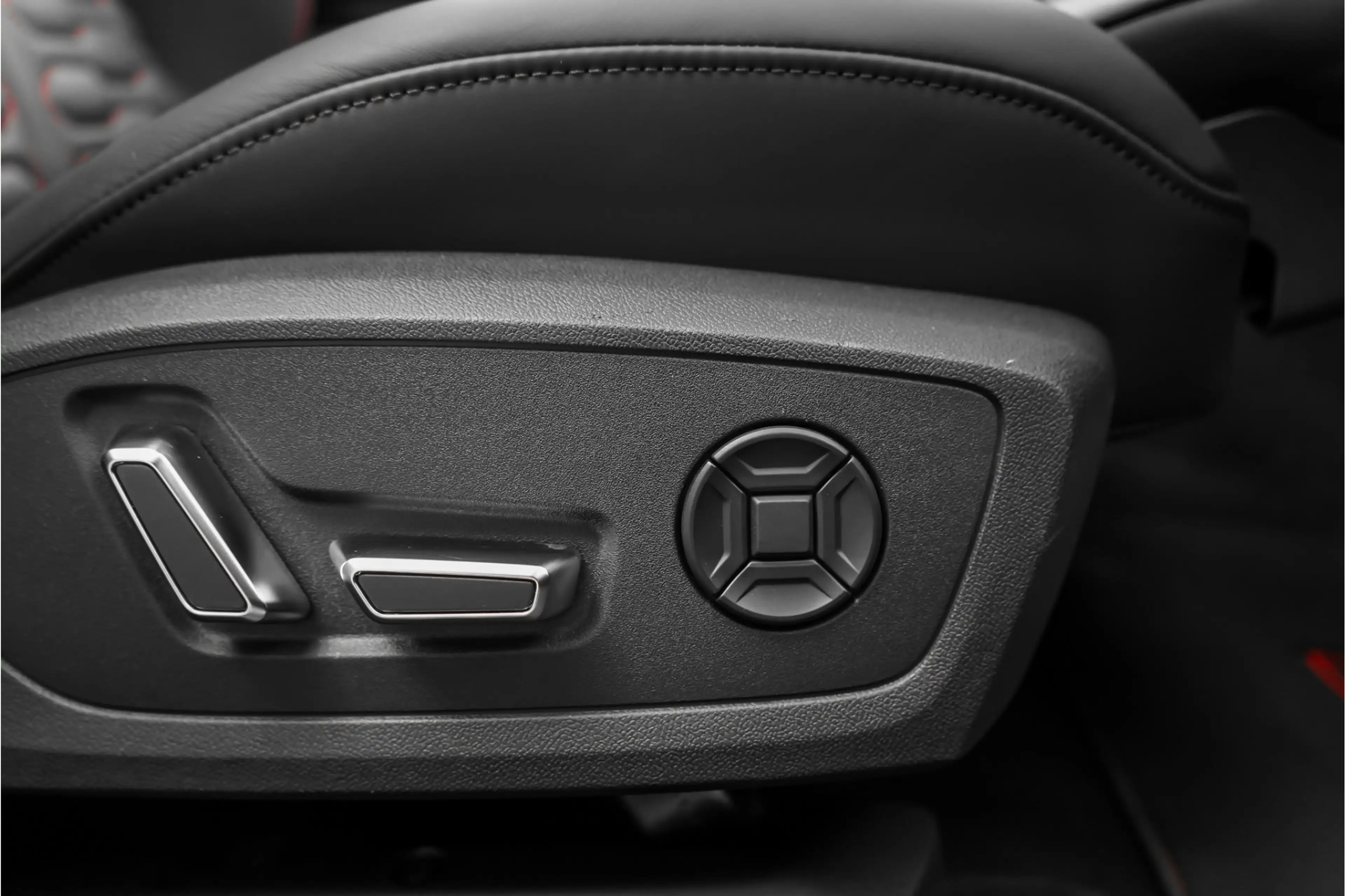 Audi RS6 A6 Avant TFSI Quattro Pano Dynamic Plus B&O 360° S — photo 38