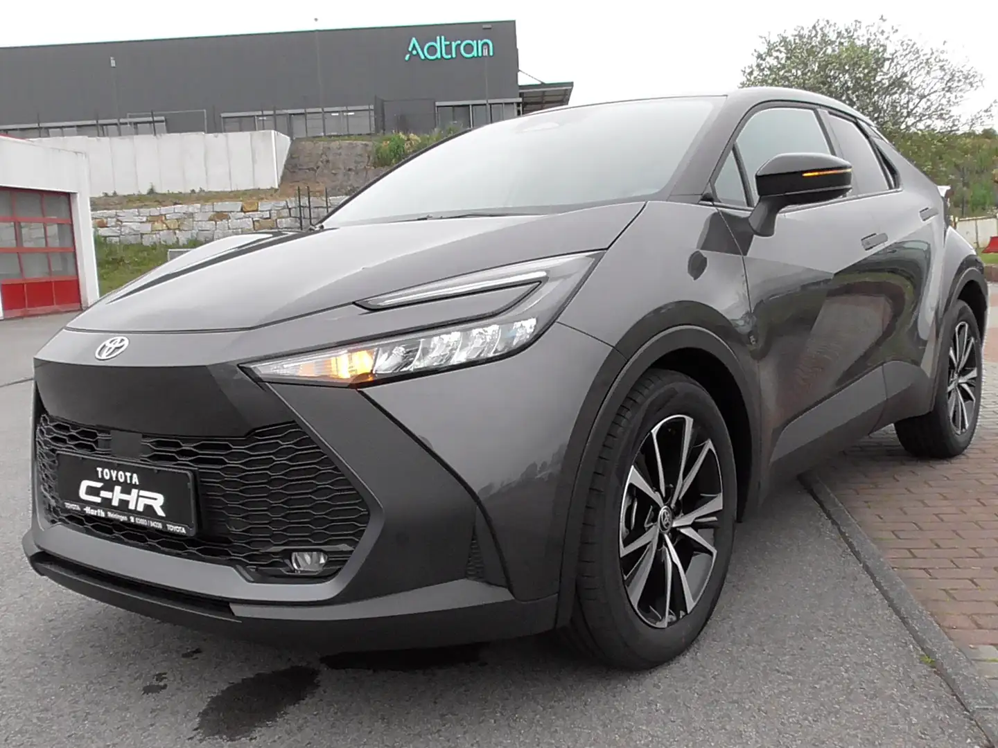 Toyota C-HR 1.8 Hybrid Teamplayer Gris - 2