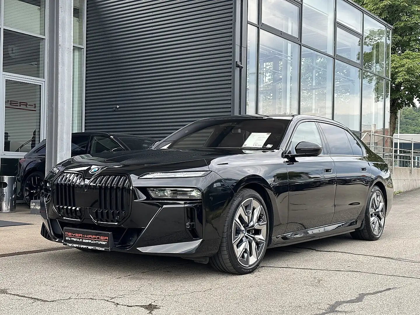 BMW i7 xDrive60 M-Paket PRO !!!MEGAVOLL!!! Schwarz - 2