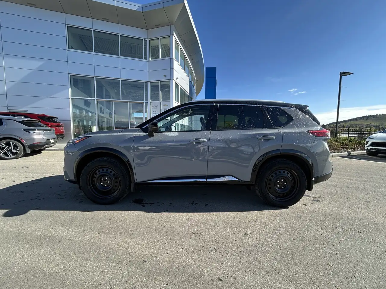 Nissan Rogue снимка Nissan Rogue