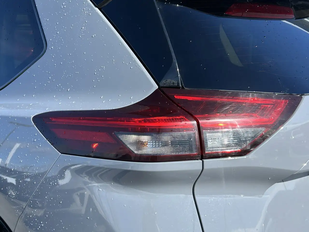 Nissan Rogue снимка Nissan Rogue
