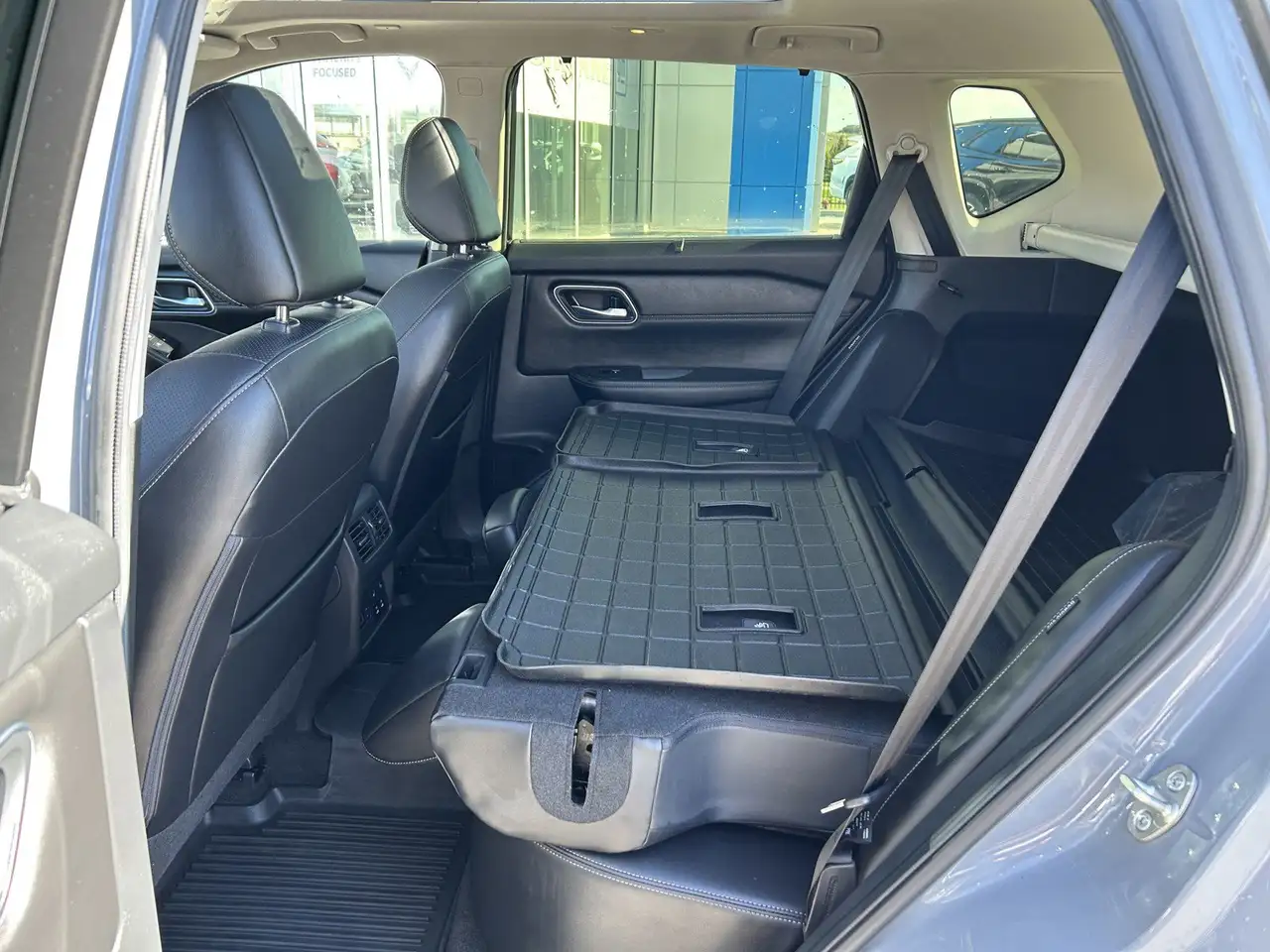 Nissan Rogue снимка Nissan Rogue