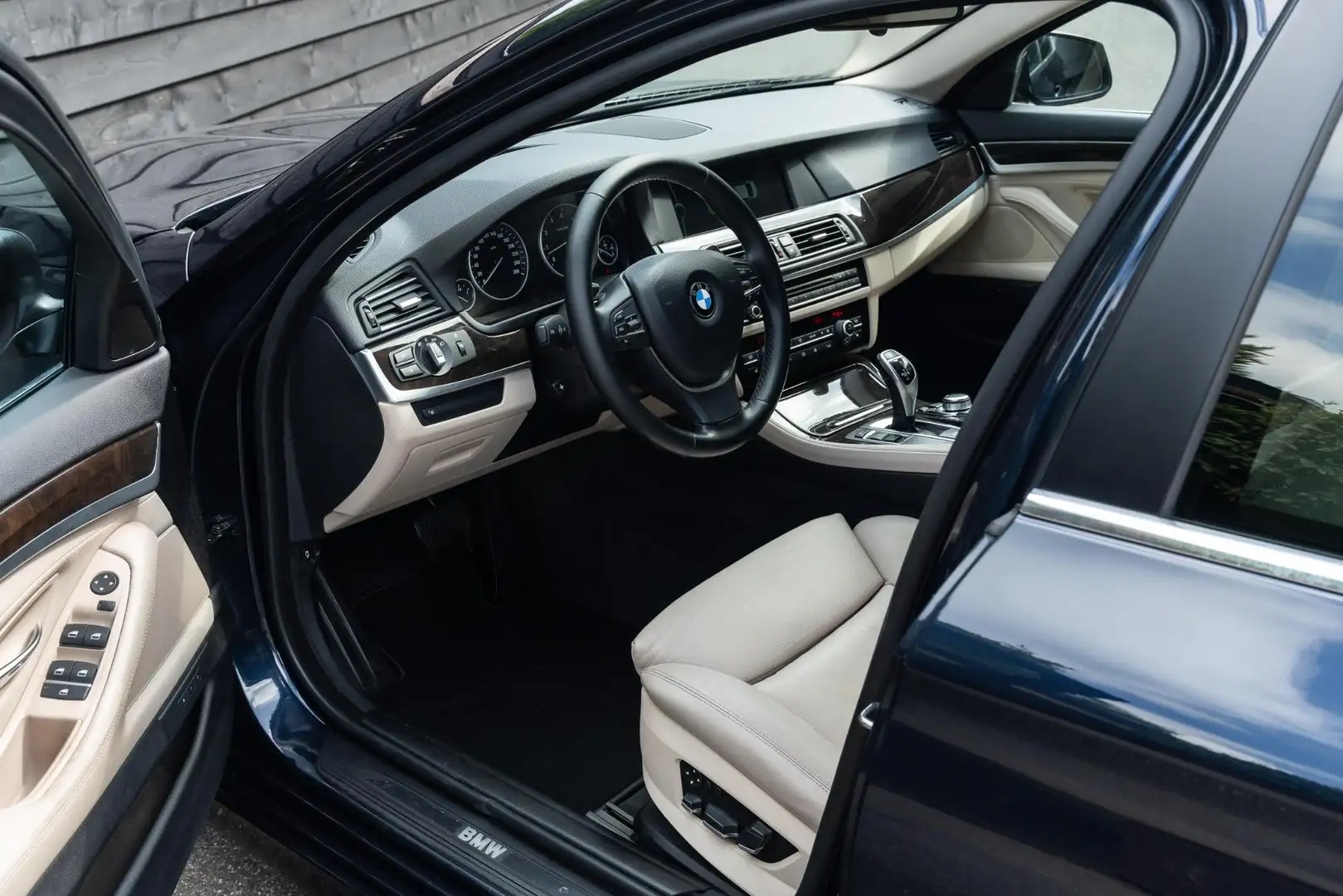 BMW 535 5-serie 535i High Executive - Youngtimer Blau - 2