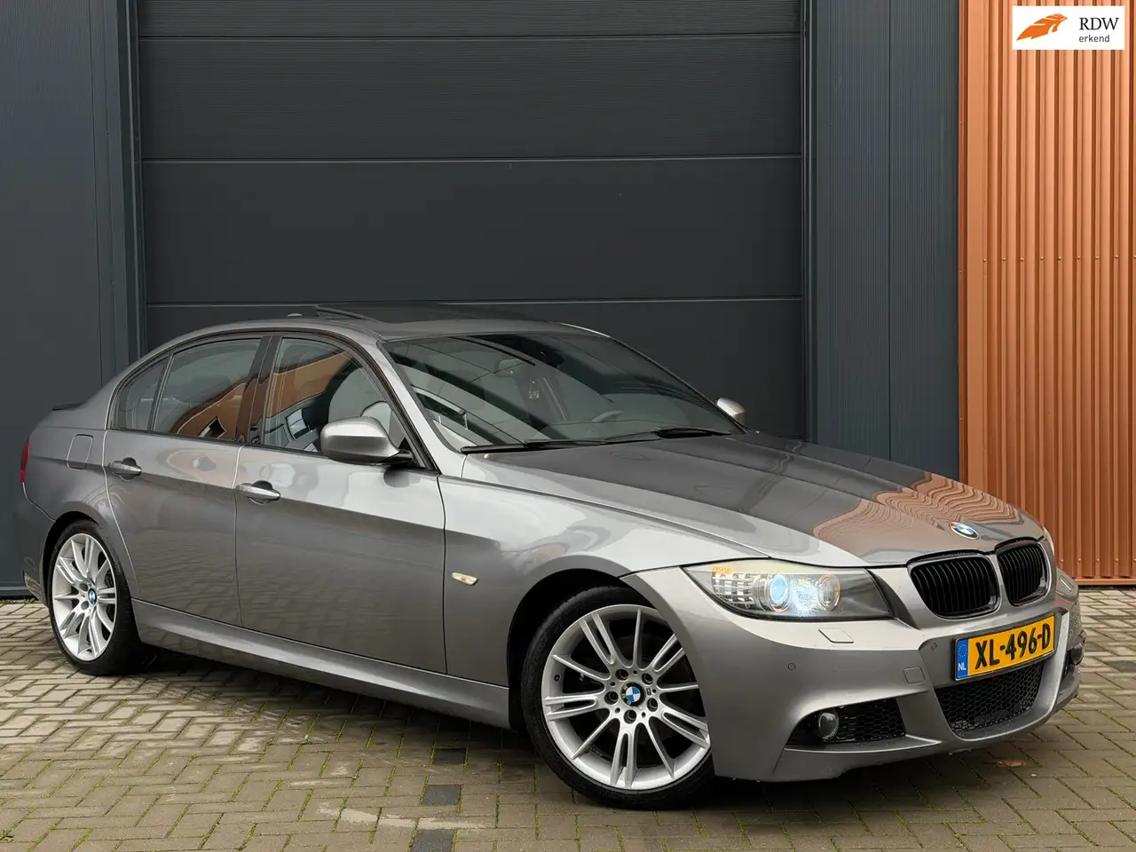 BMW 325
