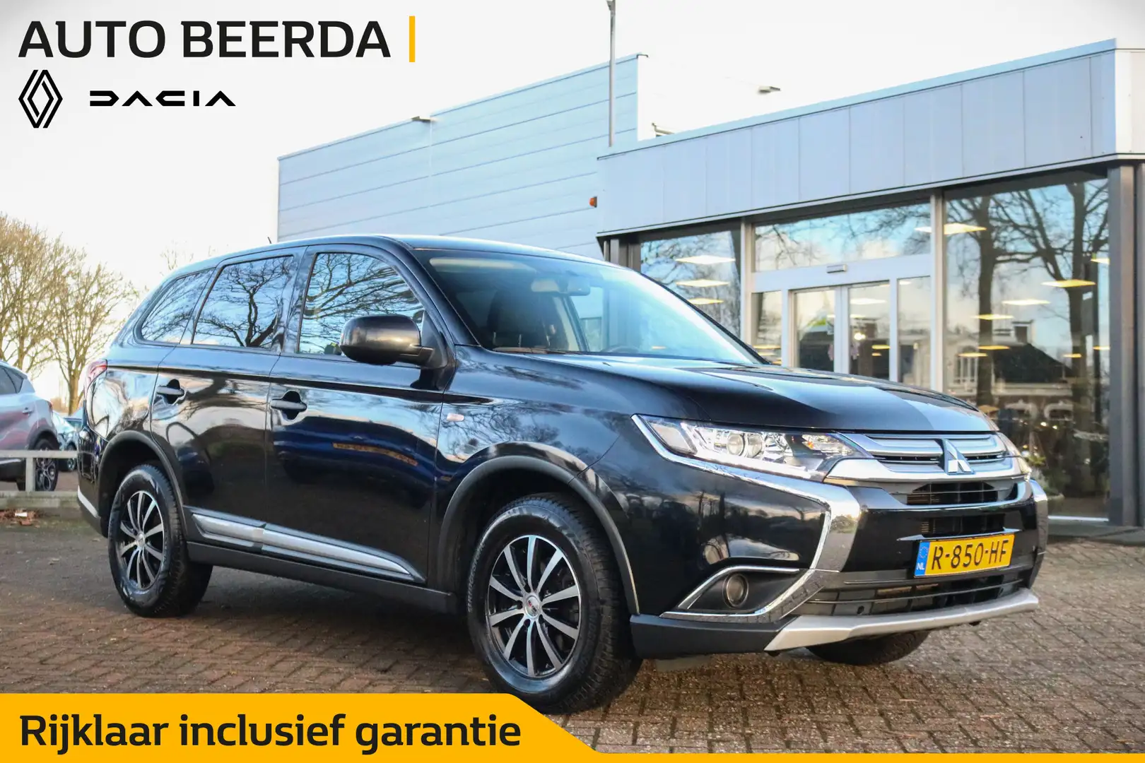 Mitsubishi Outlander 2.0 Business Edition | Clima | Cruise | Trekhaak Noir - 1