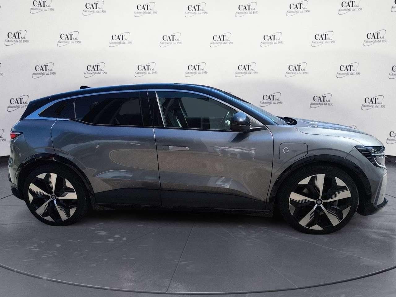 Renault Megane E-Tech 60 kWh TECHNO 220 CV (prezzo reale)