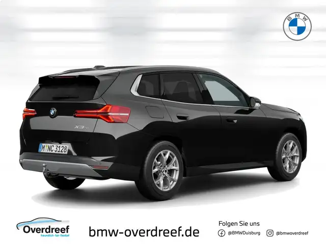 BMW X3 view 5